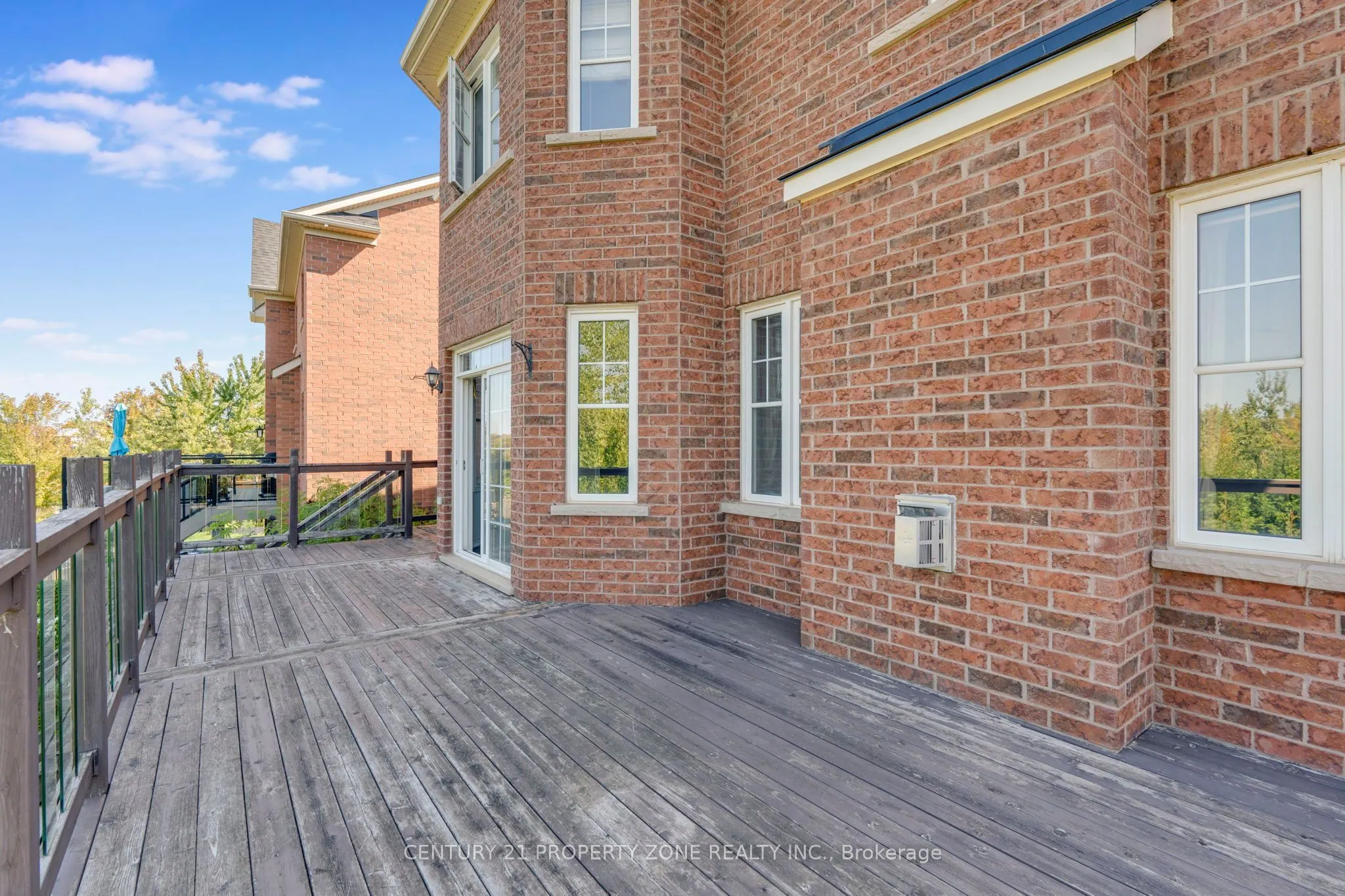 401 Baylis Court