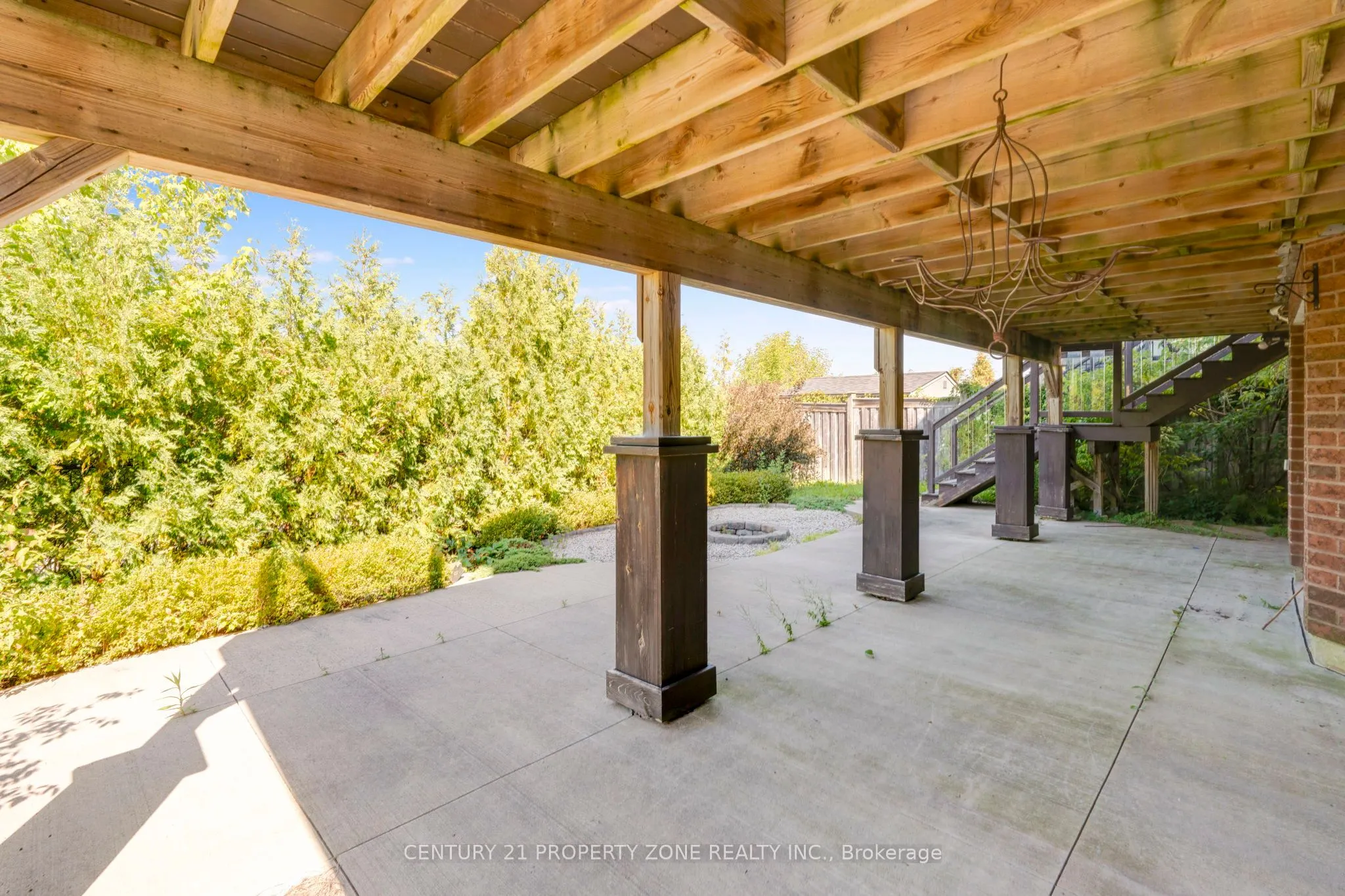401 Baylis Court