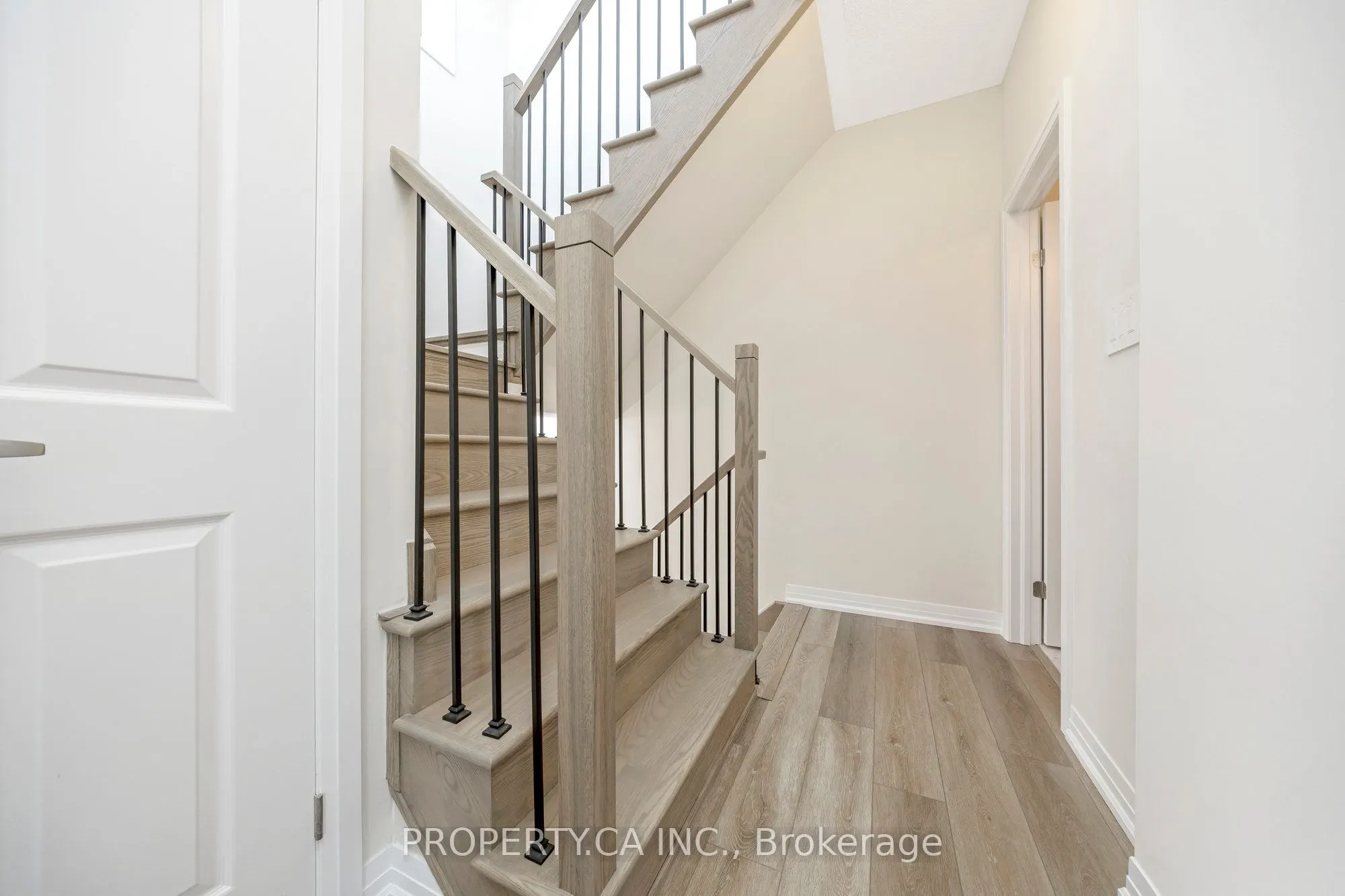 1569 Rose Way, #119