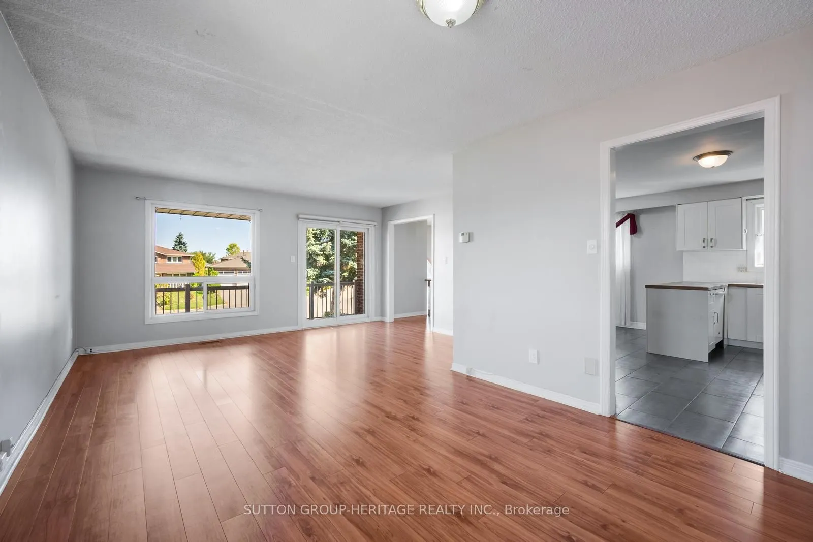 8 Poinsettia Place