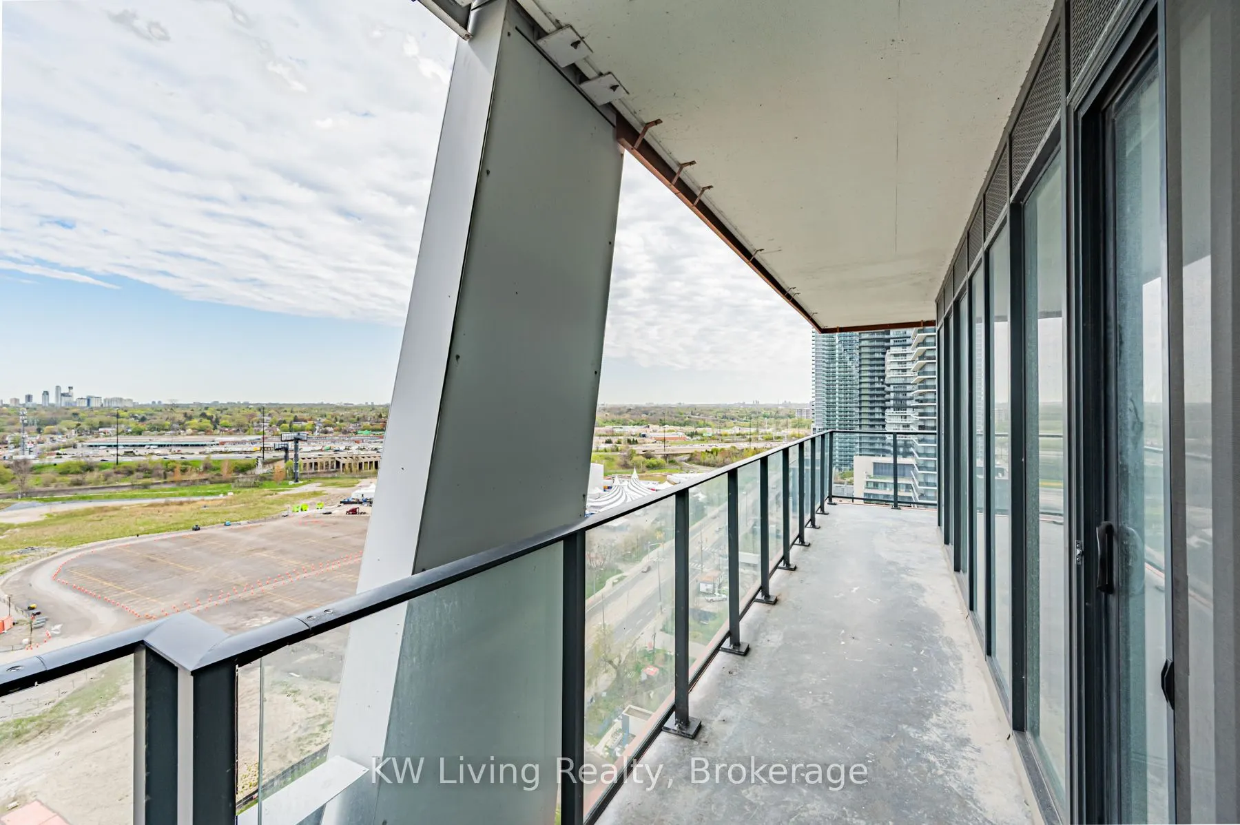 30 Shore Breeze Drive, #1713