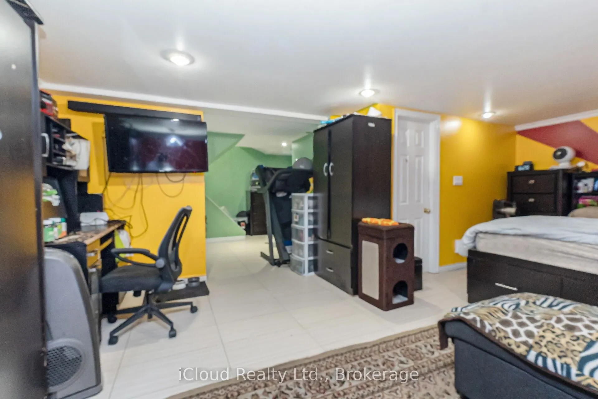 40 Rabbit Lane, #10
