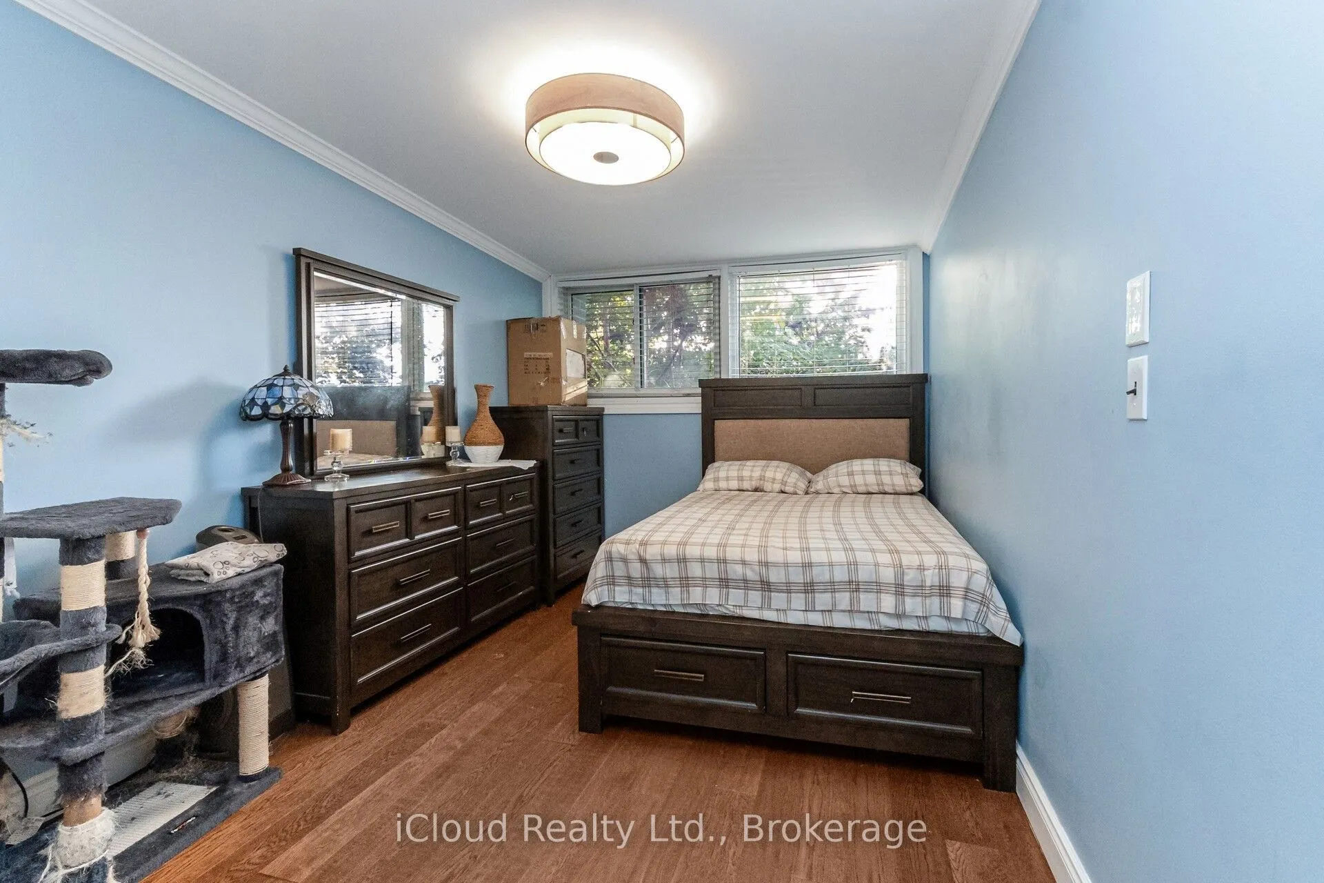 40 Rabbit Lane, #10