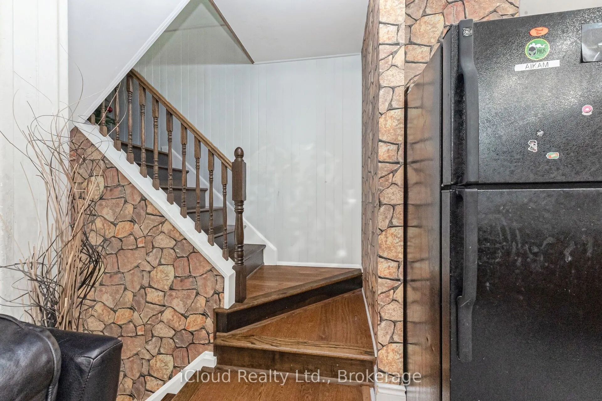 40 Rabbit Lane, #10
