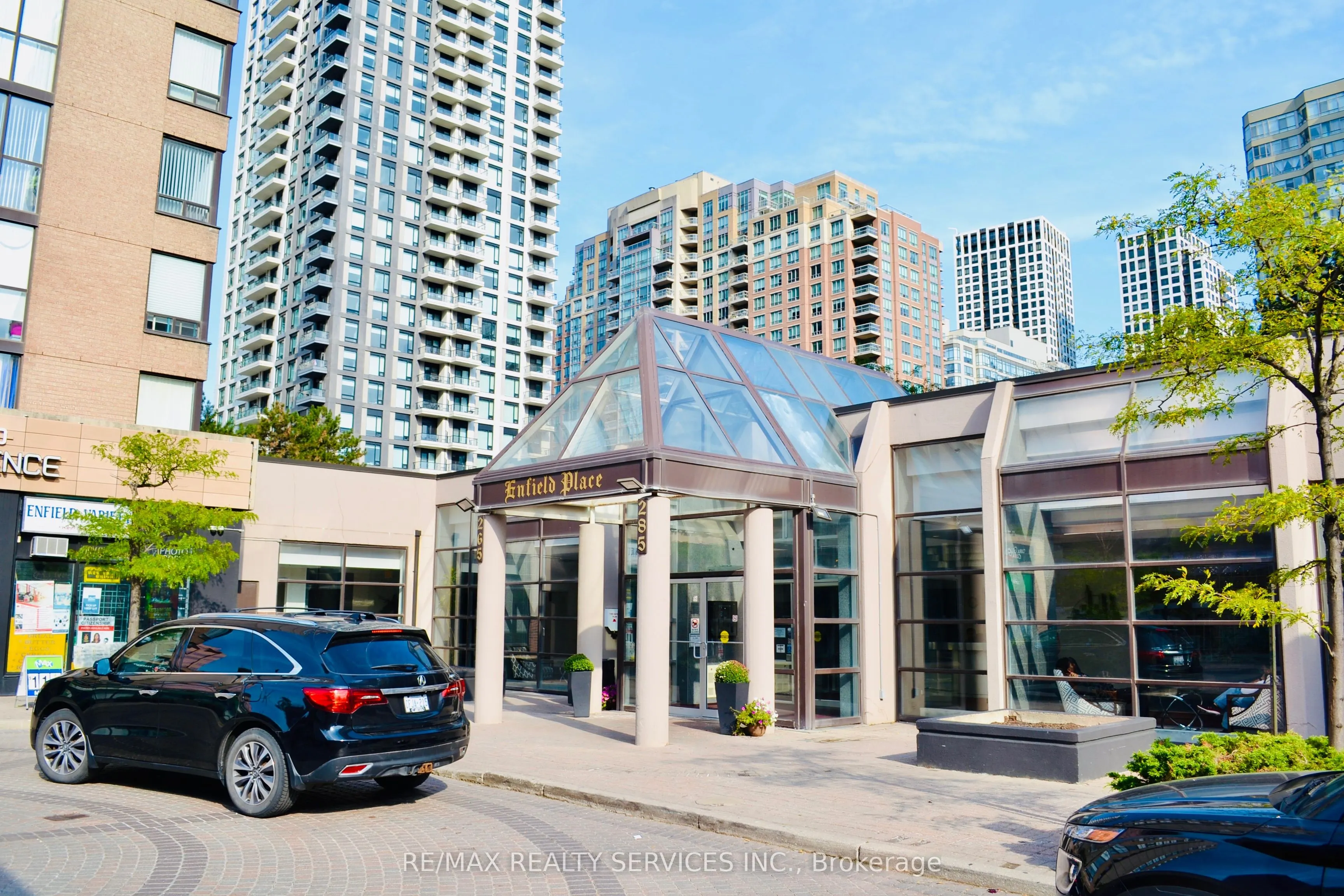 285 Enfield Place S, #1001
