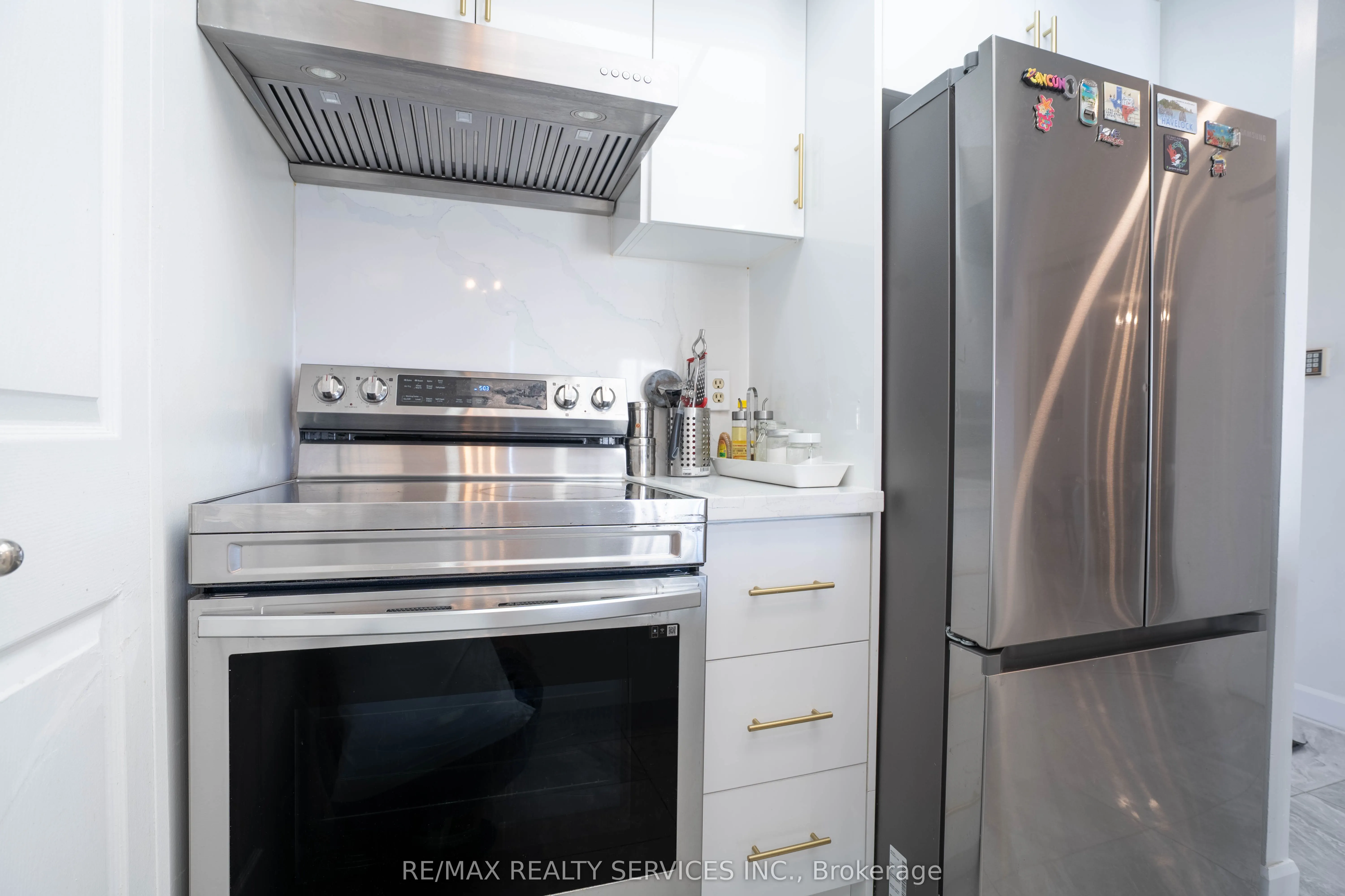 285 Enfield Place S, #1001