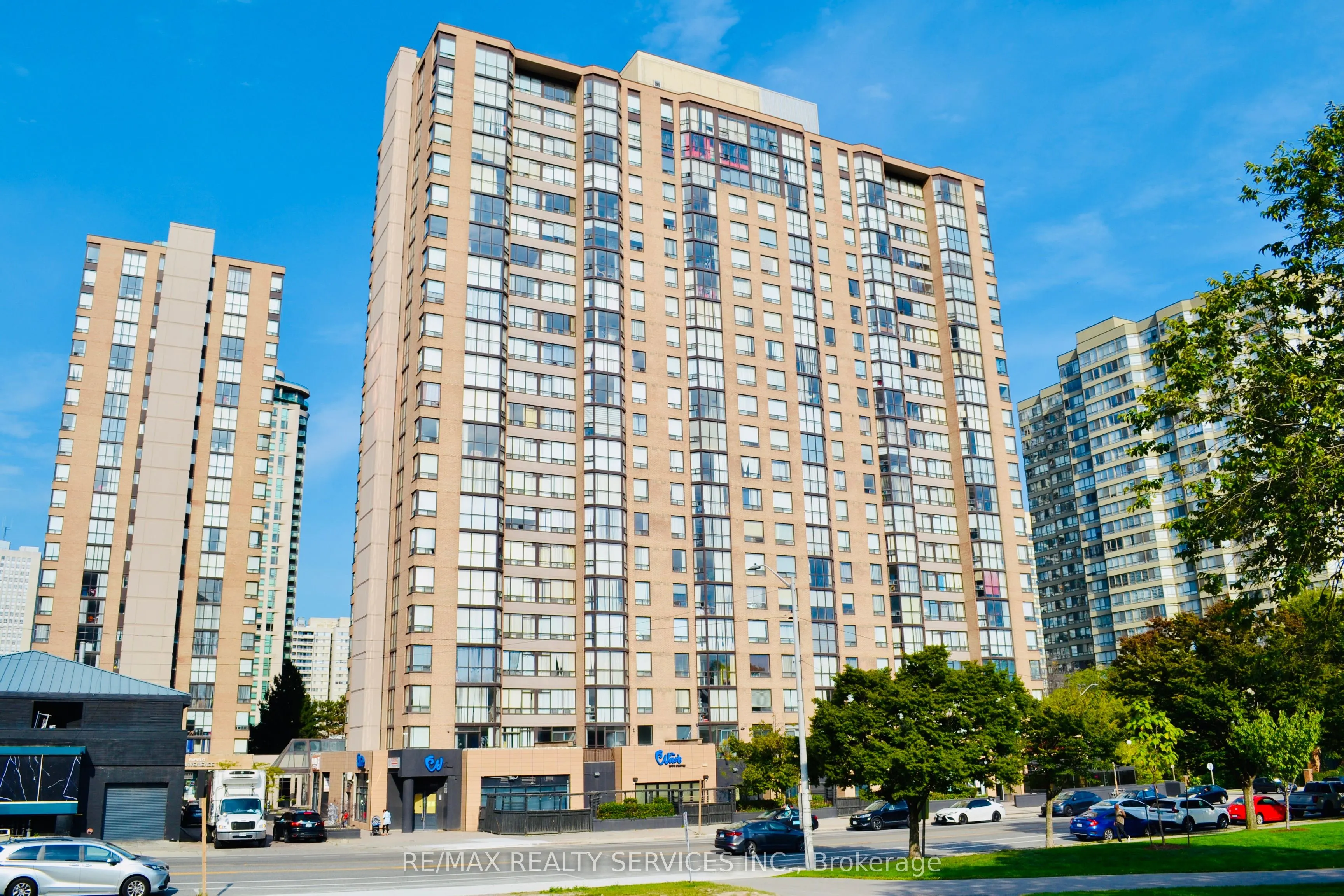 285 Enfield Place S, #1001