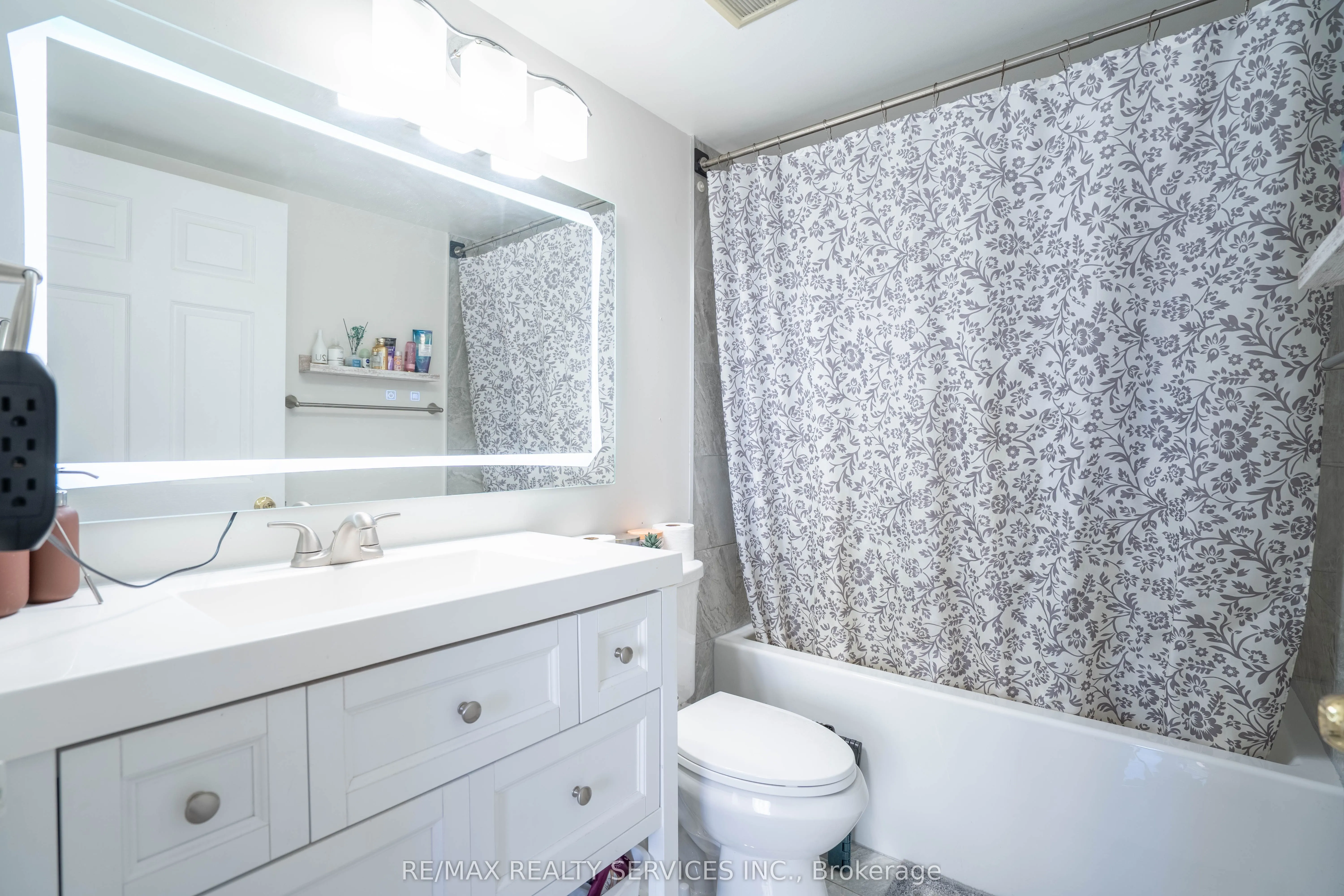 285 Enfield Place S, #1001