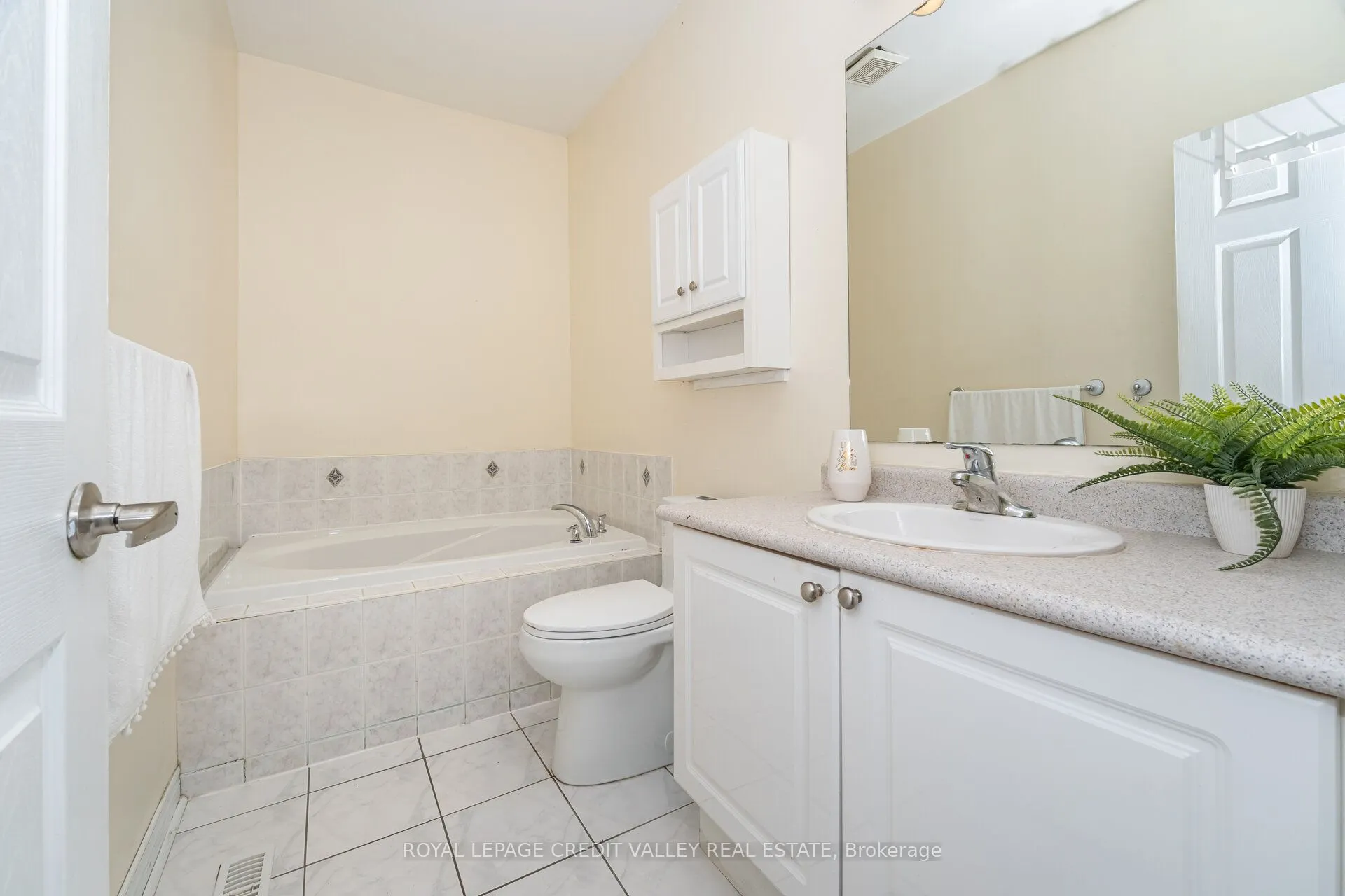 91 Trailside Walk