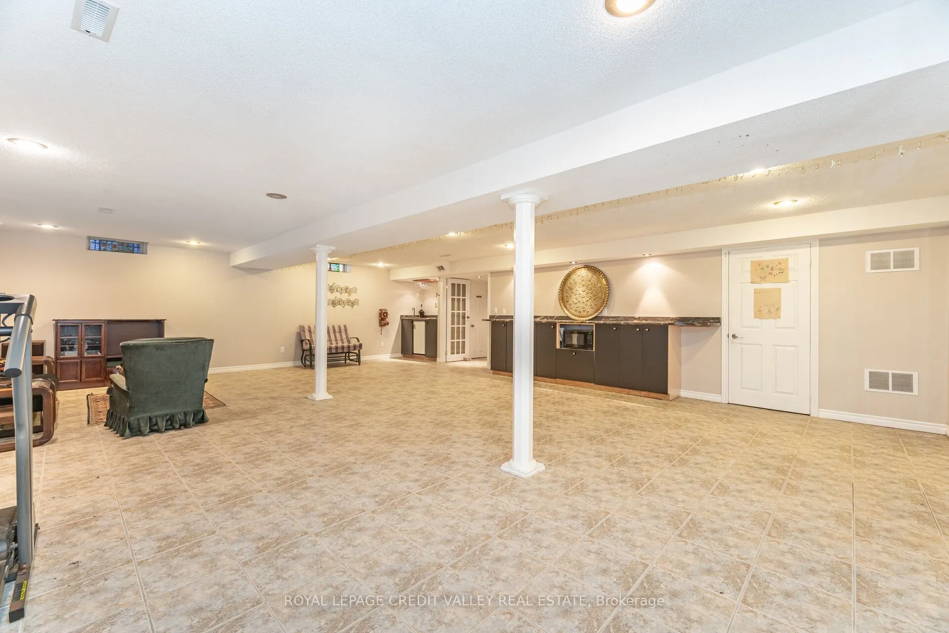 91 Trailside Walk