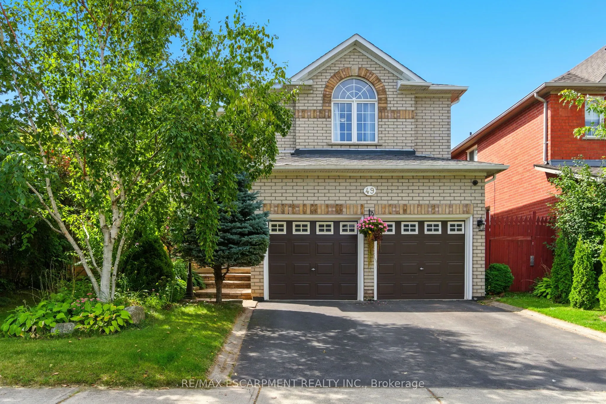 49 Johnson Crescent