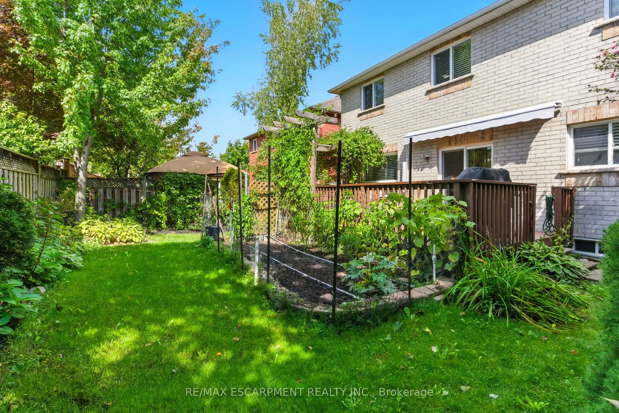 49 Johnson Crescent