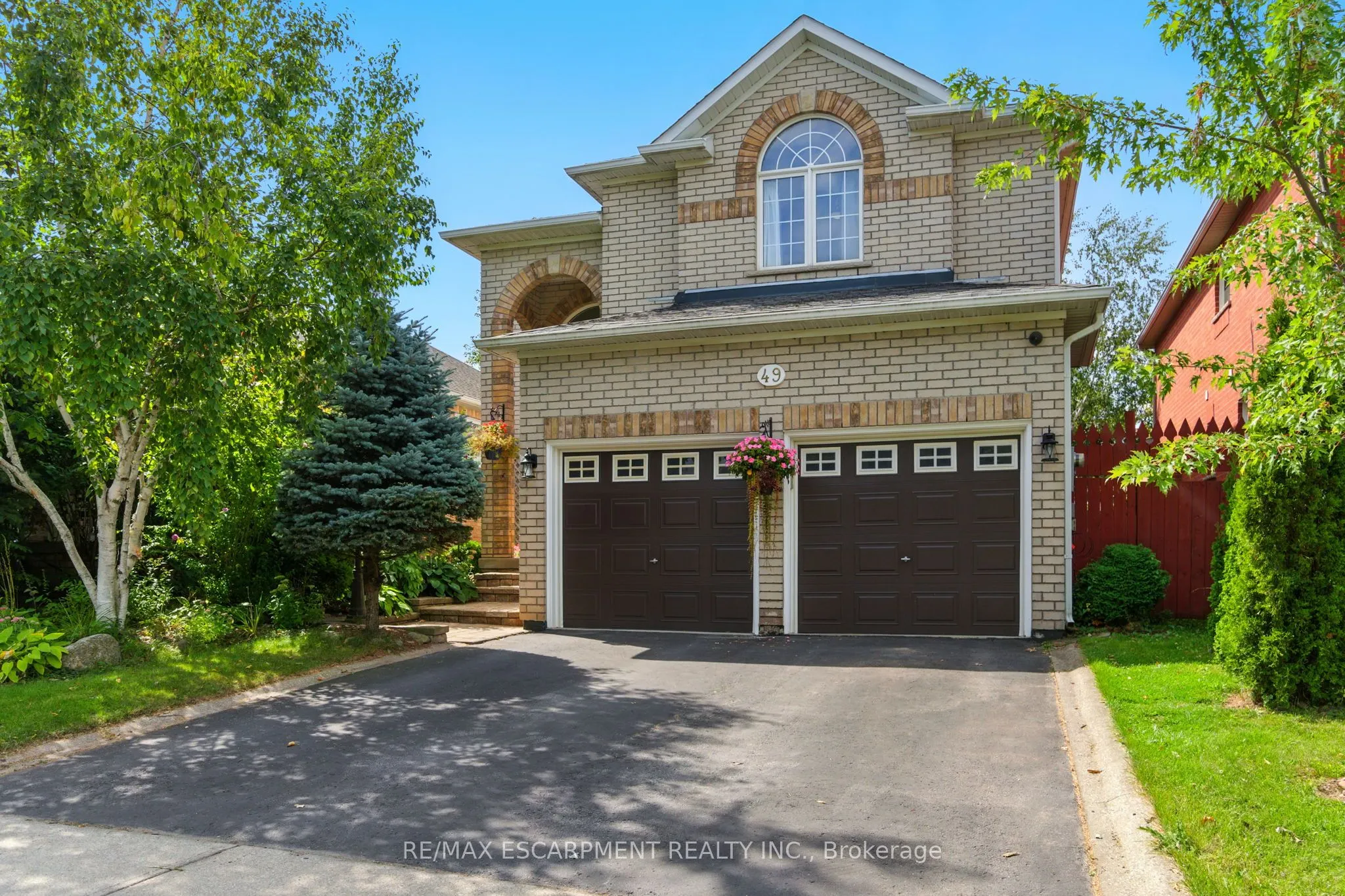 49 Johnson Crescent