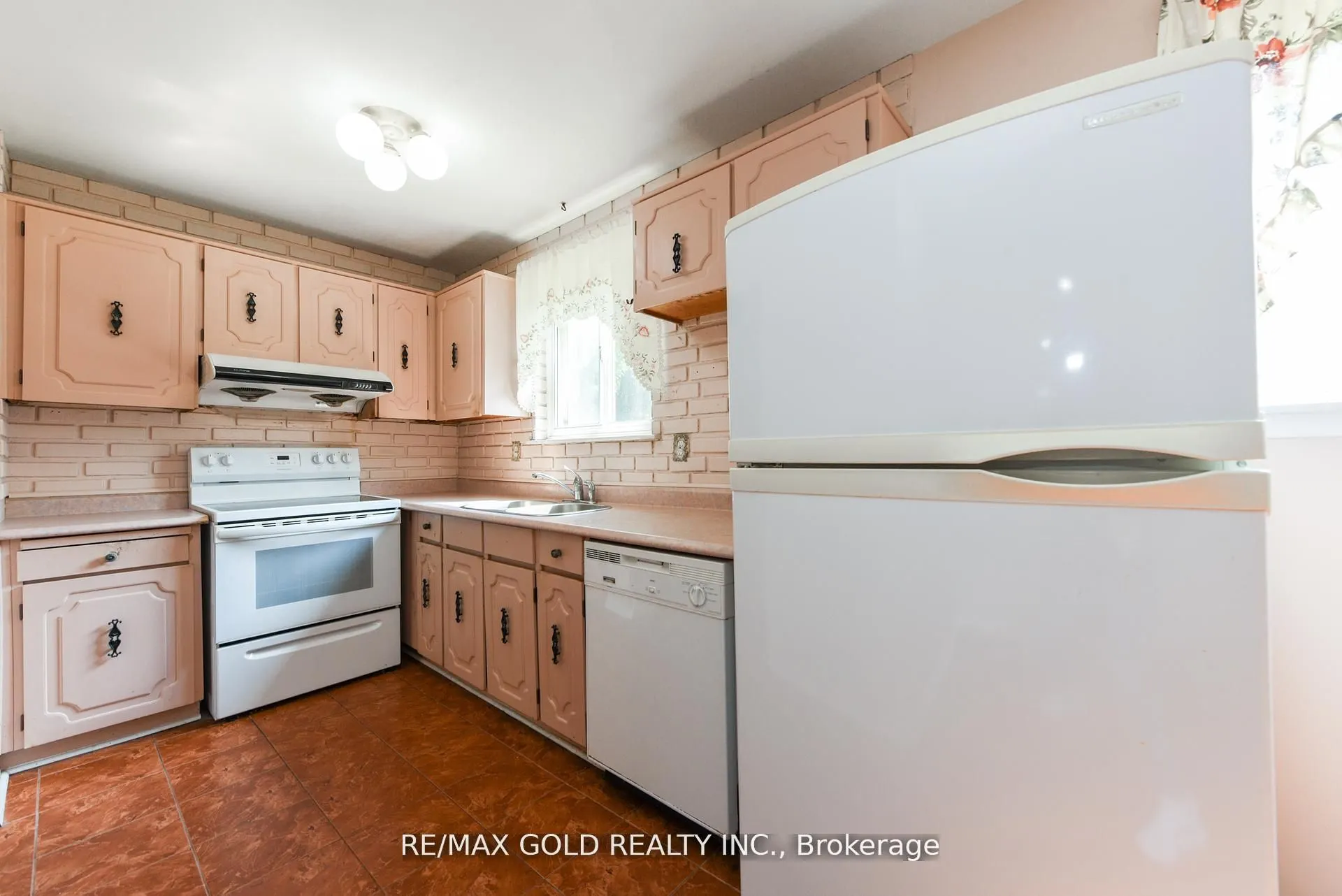 29 Glenmore Crescent