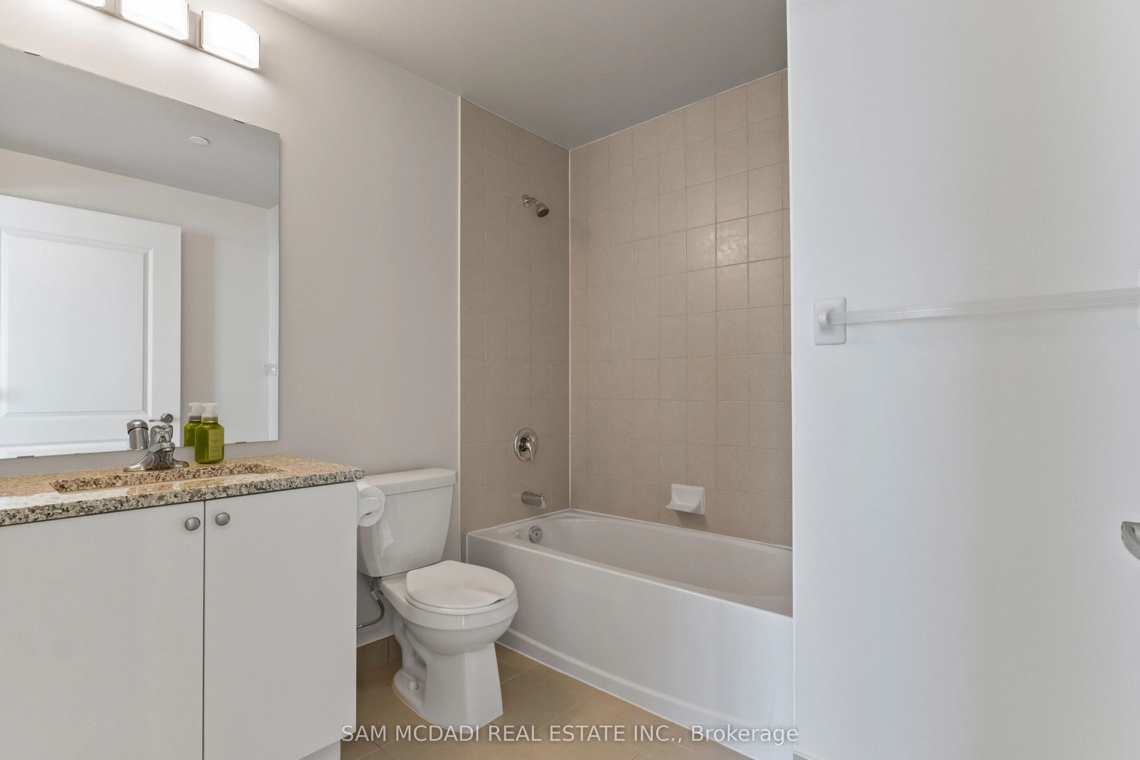 38 Annie Craig Drive, #4805