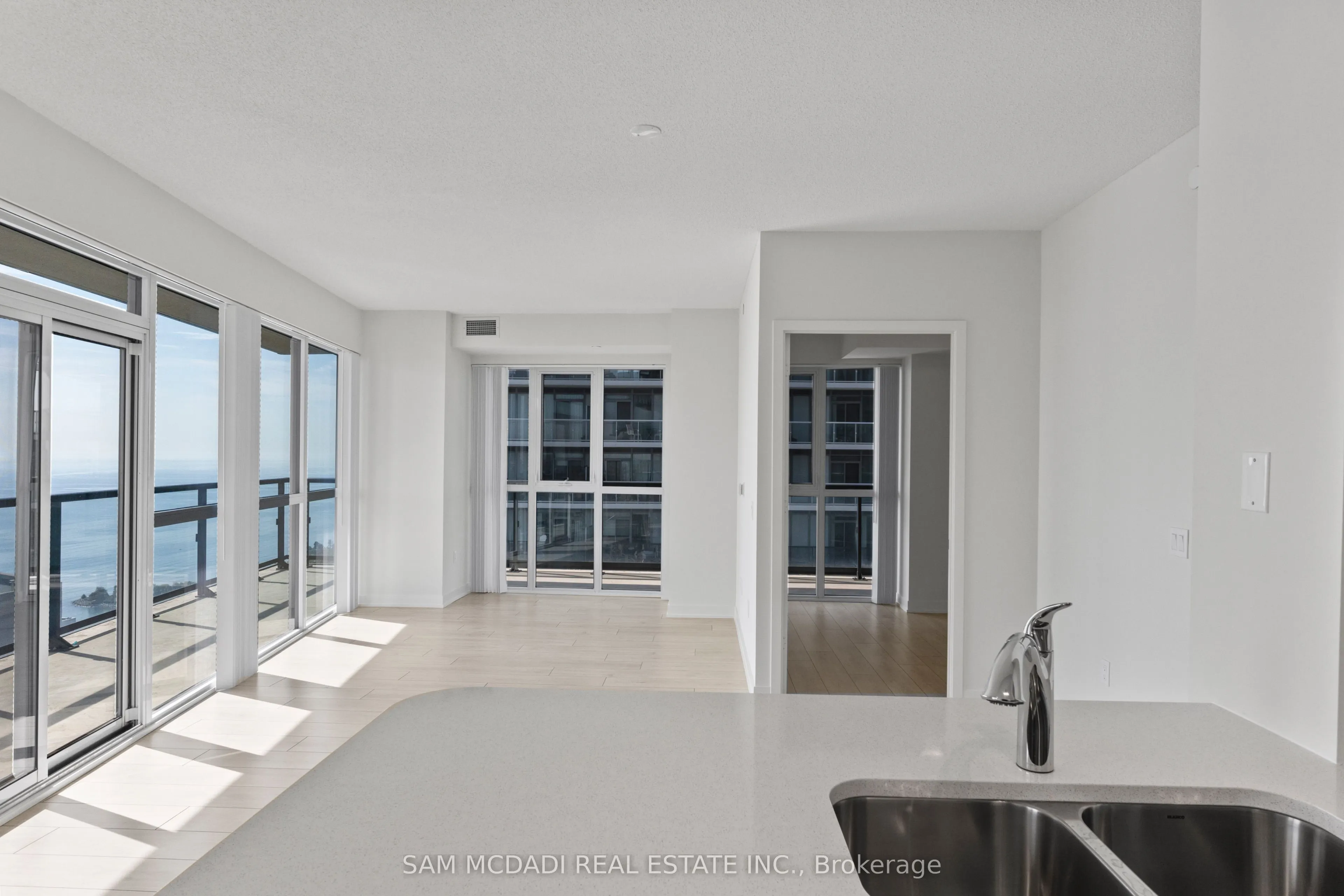 38 Annie Craig Drive, #4805
