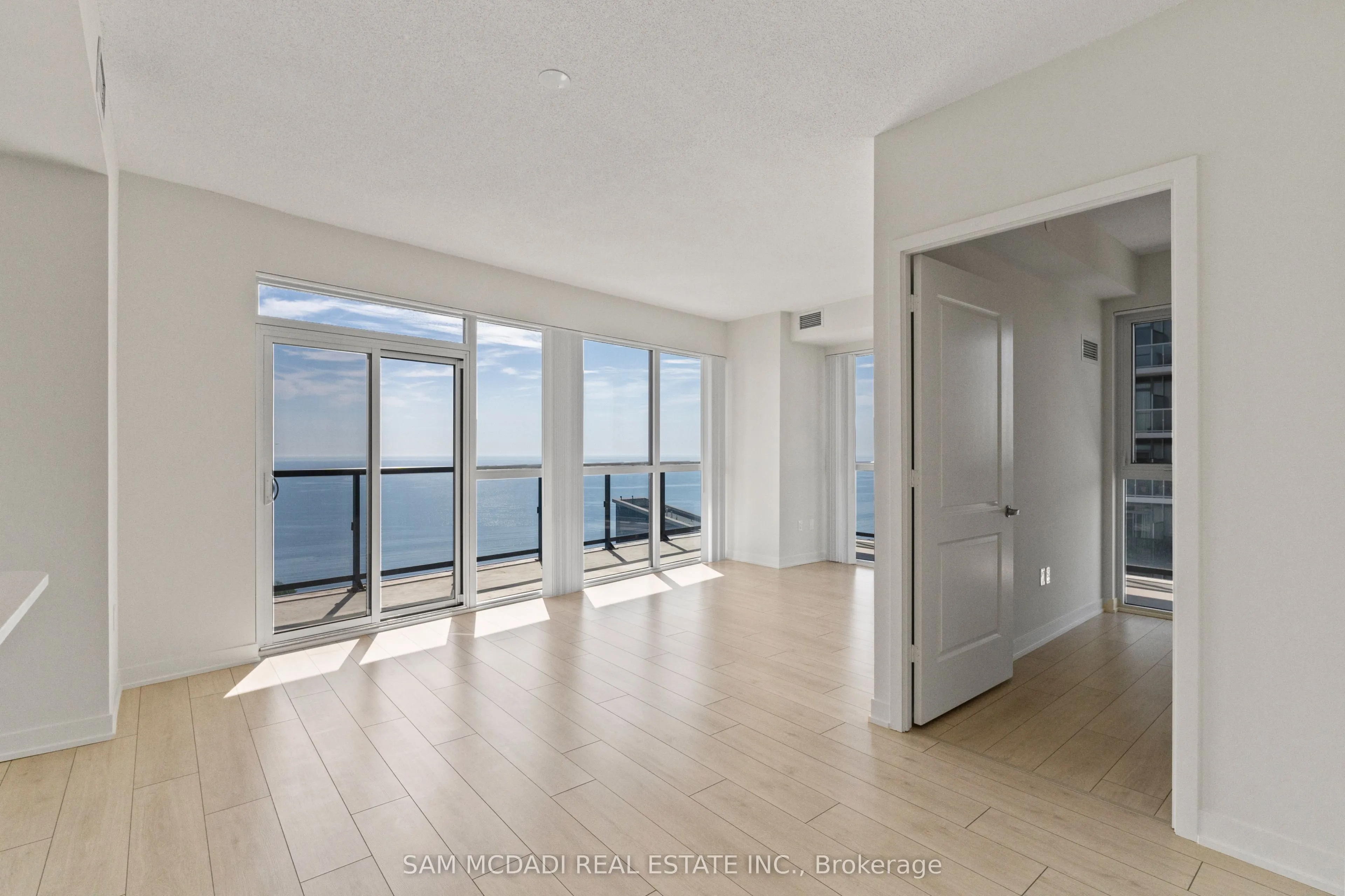38 Annie Craig Drive, #4805