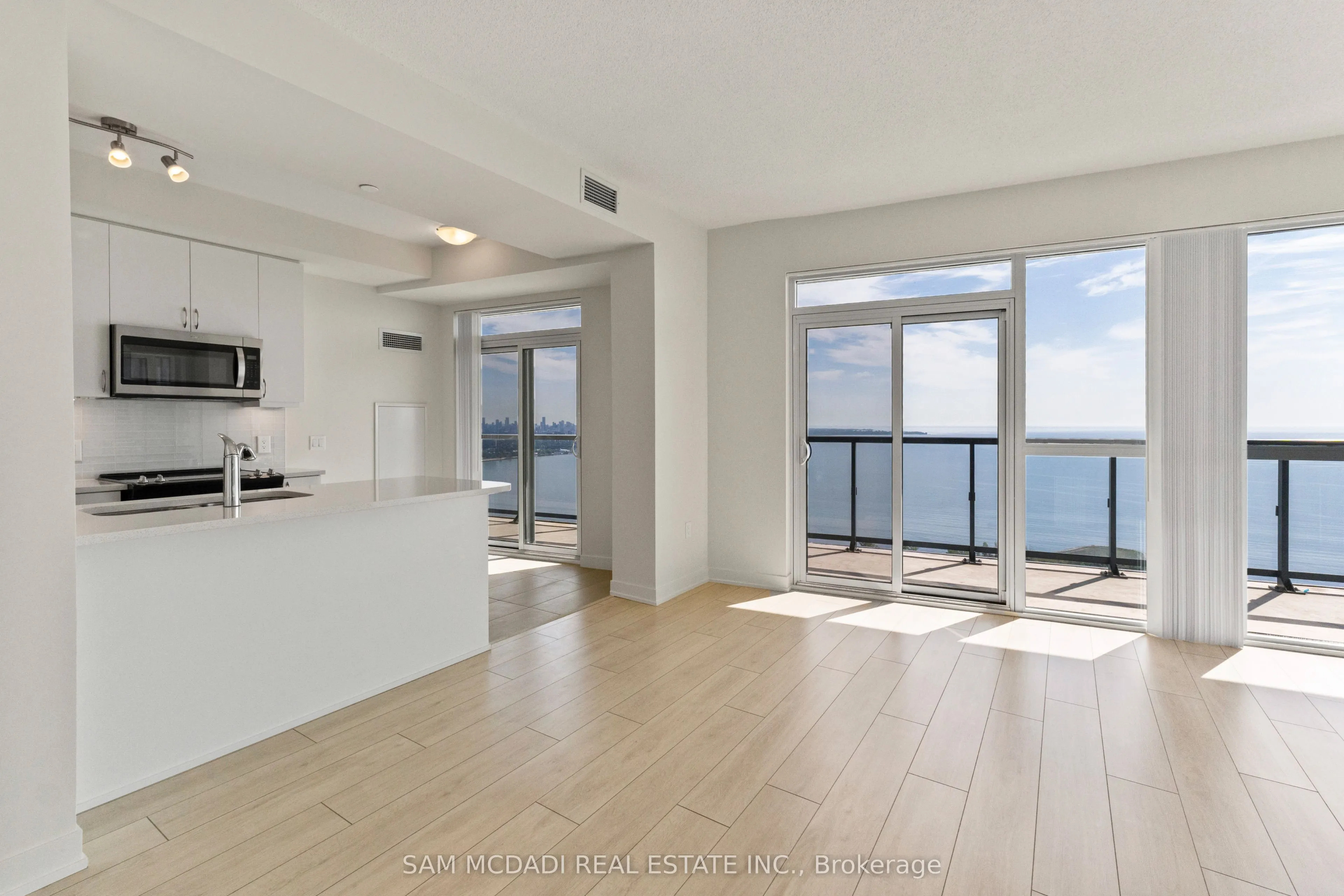 38 Annie Craig Drive, #4805