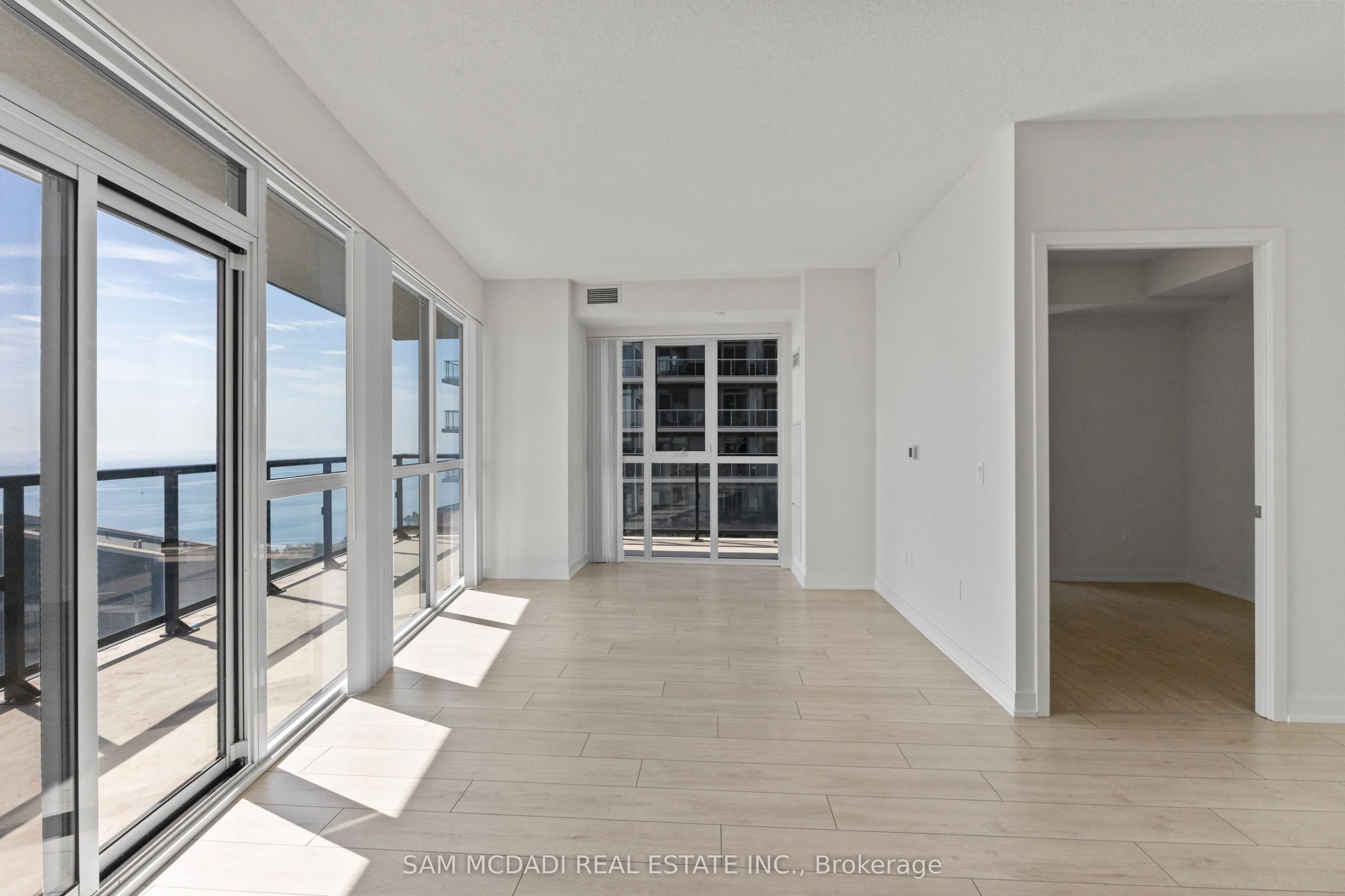 38 Annie Craig Drive, #4805