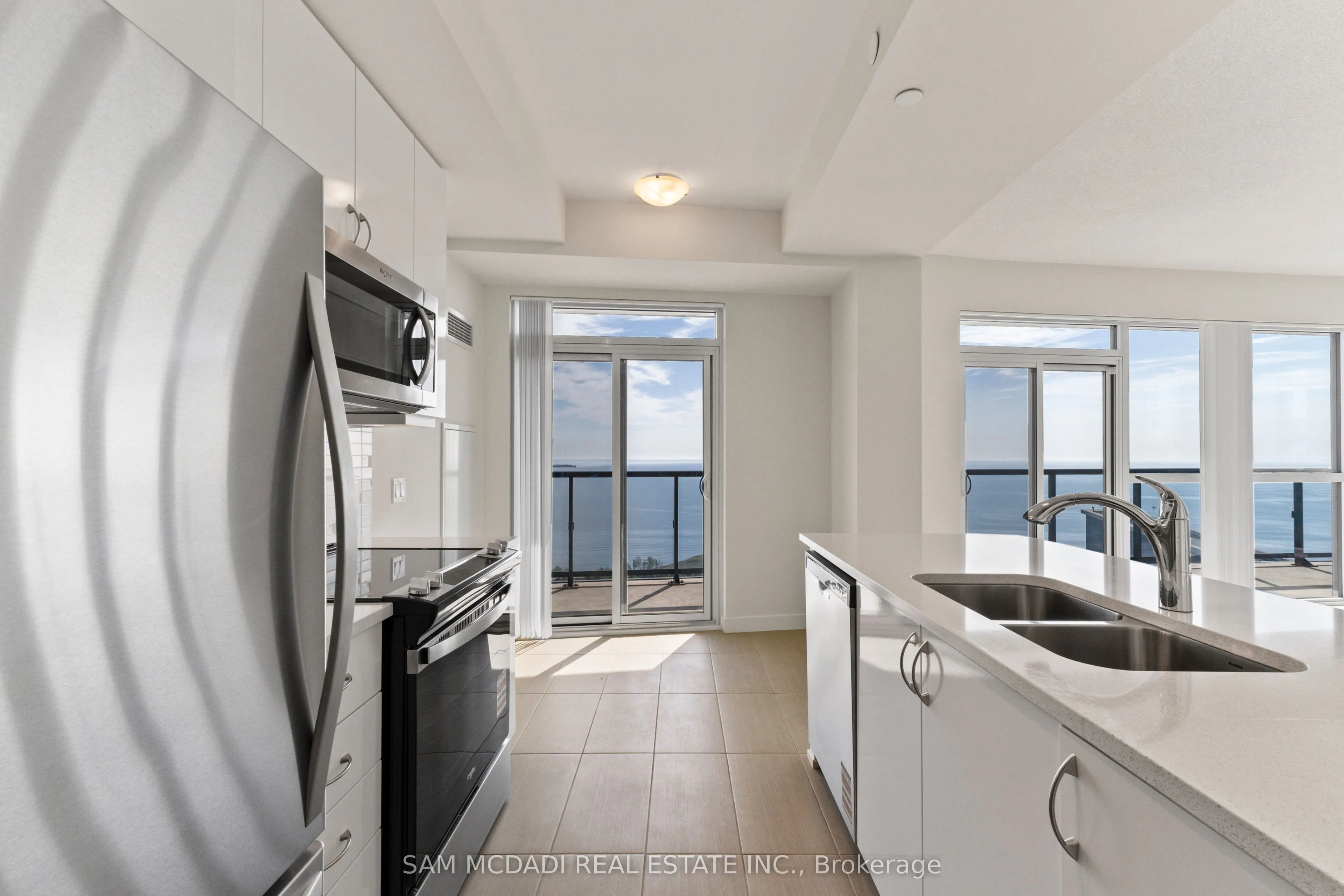 38 Annie Craig Drive, #4805
