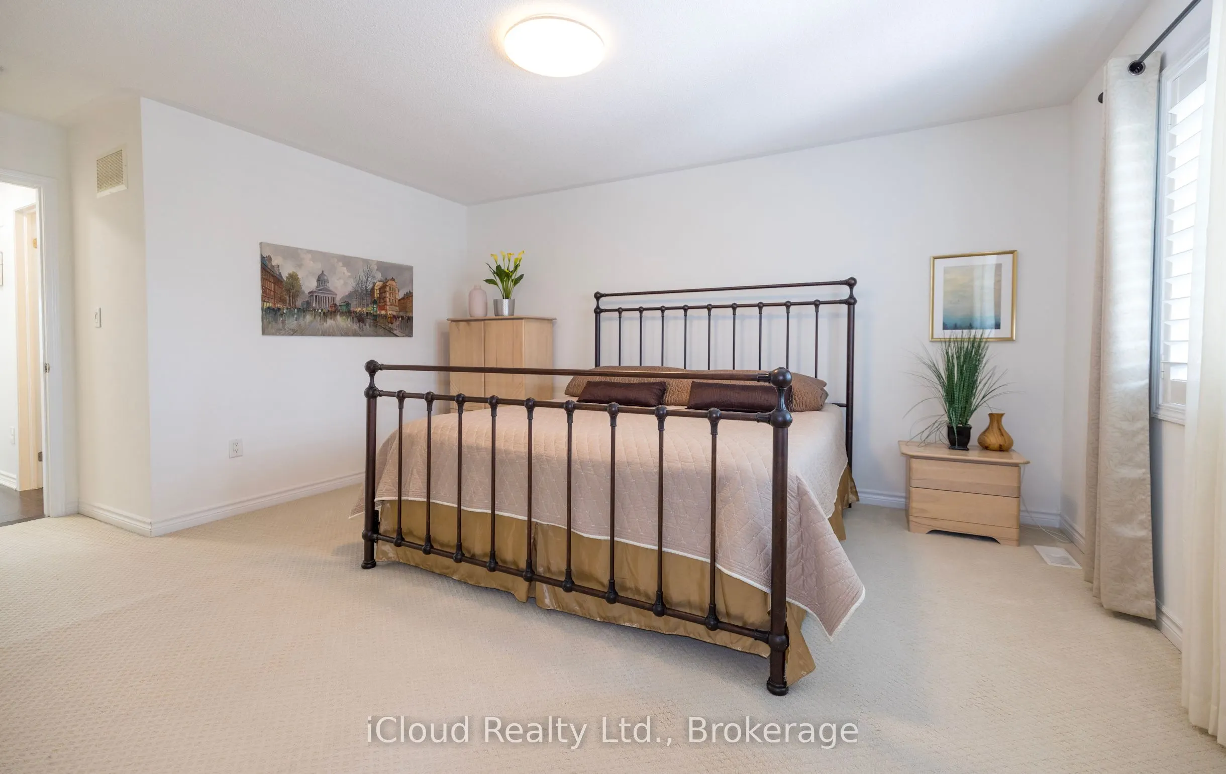 954 Penson Crescent
