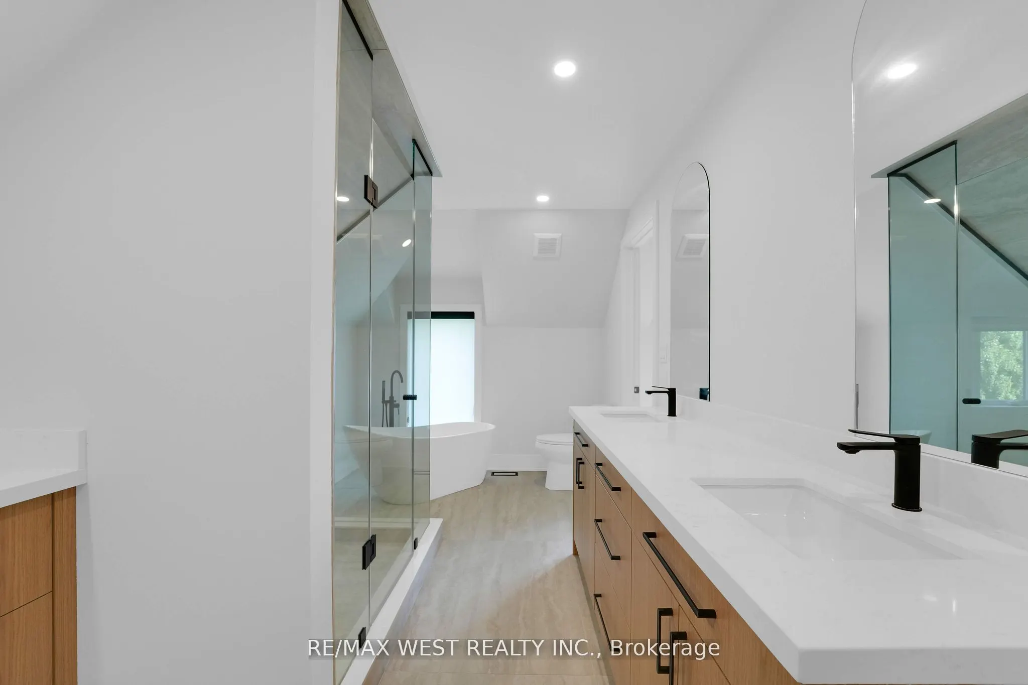 35A Frances Avenue