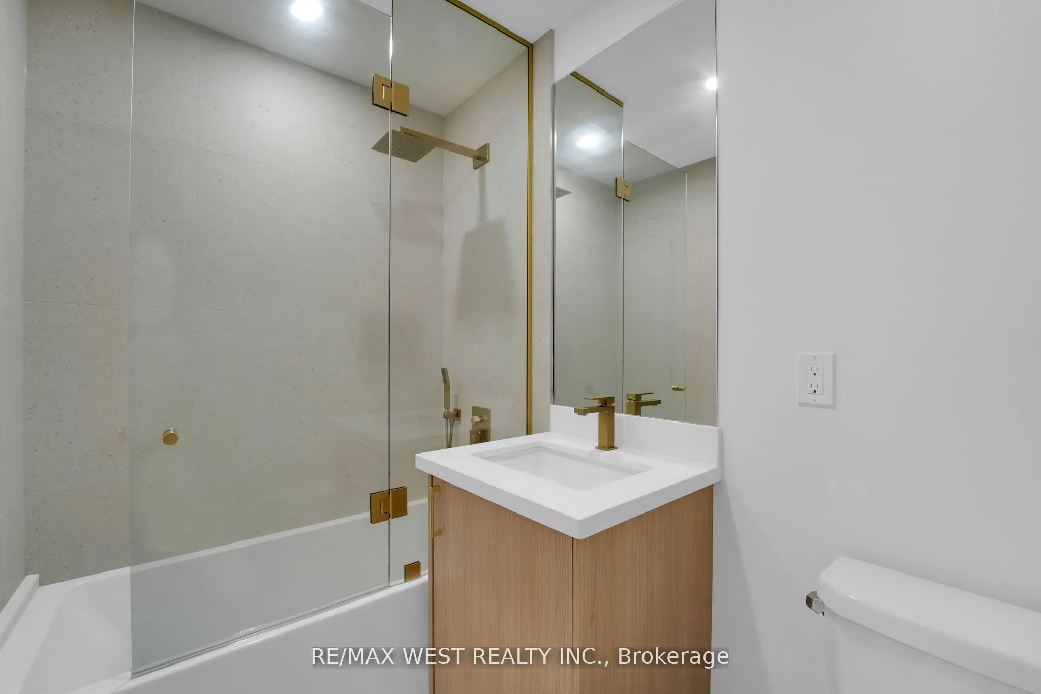 35A Frances Avenue