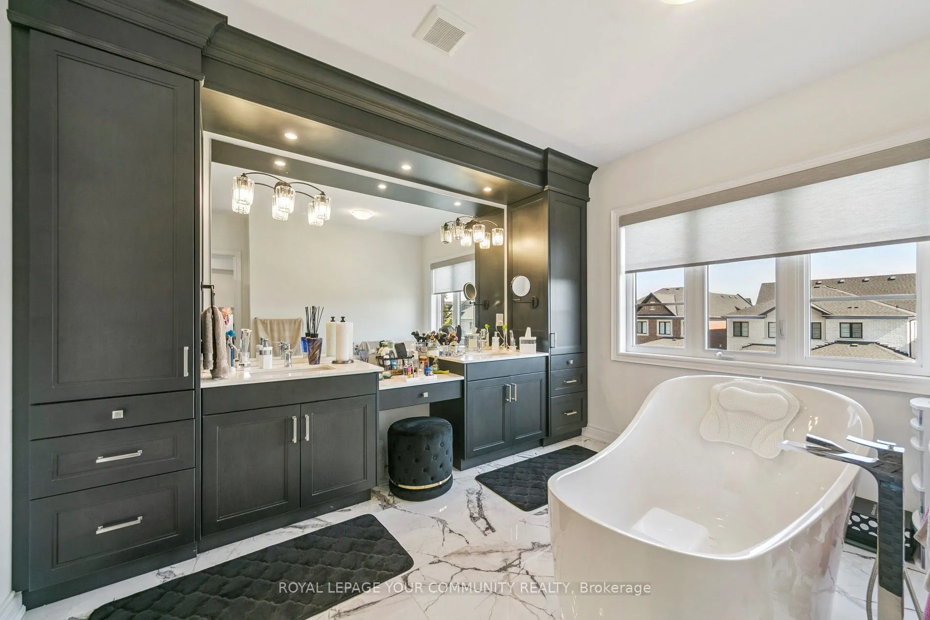 2401 Irene Crescent