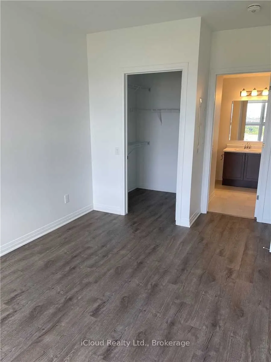95 Dundas Street W, #504
