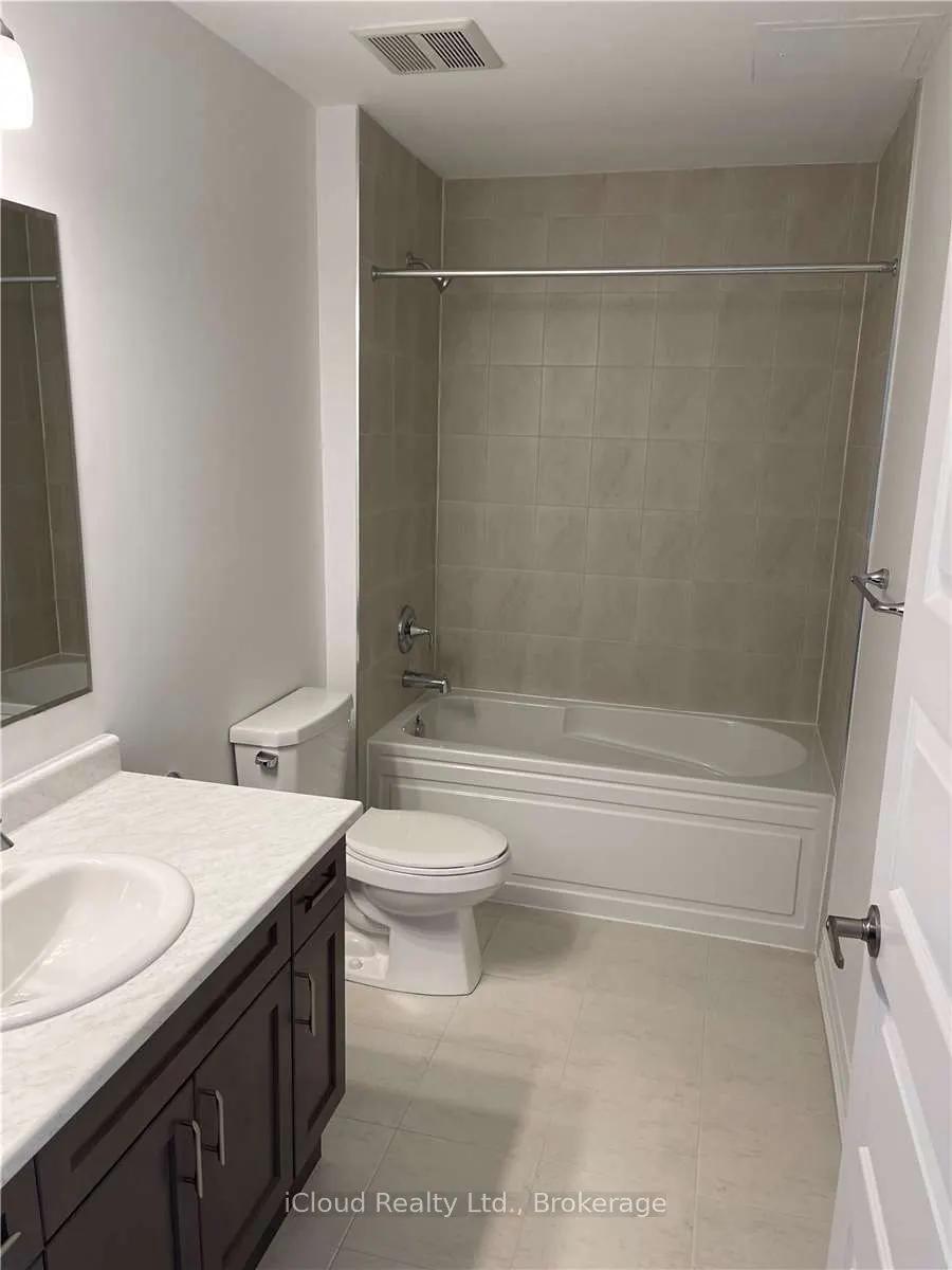 95 Dundas Street W, #504