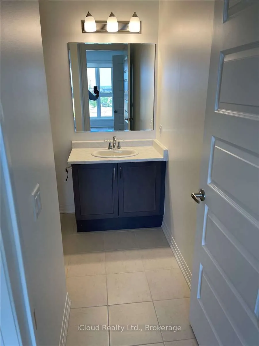 95 Dundas Street W, #504