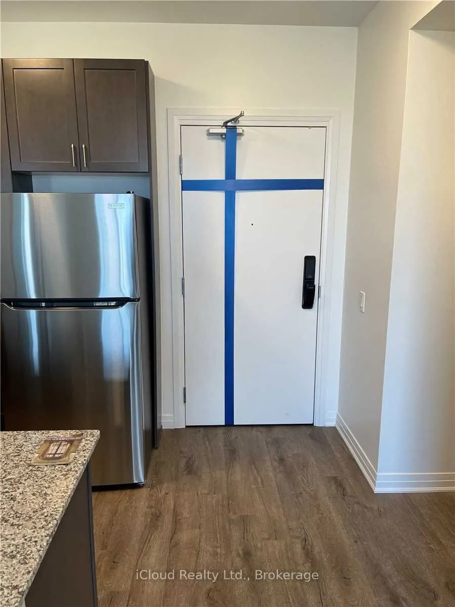 95 Dundas Street W, #504