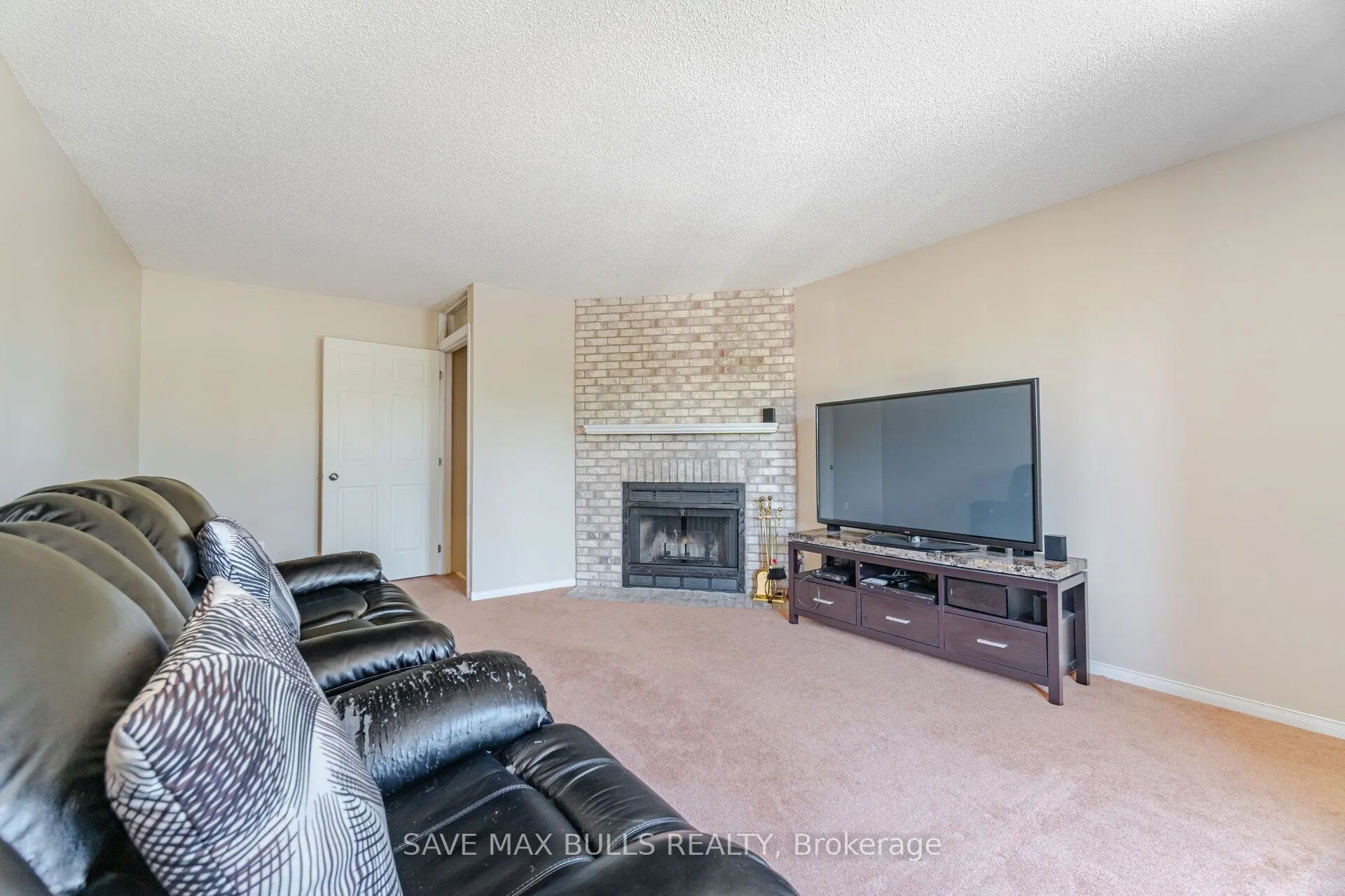 146 Toba Crescent