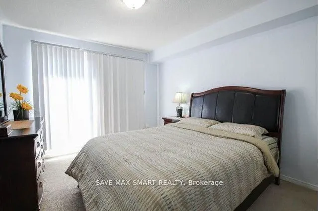 60 Fairwood Circle S, #82