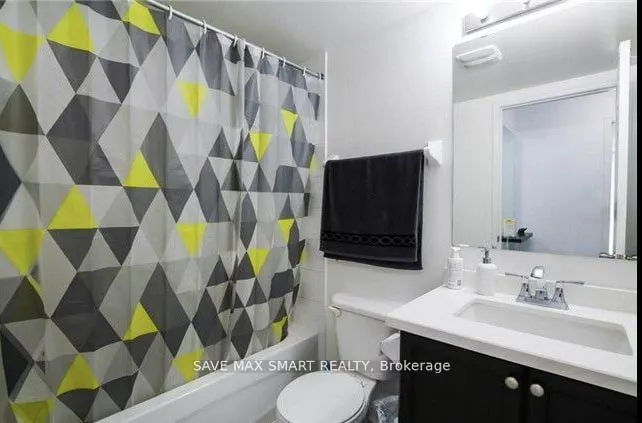 60 Fairwood Circle S, #82