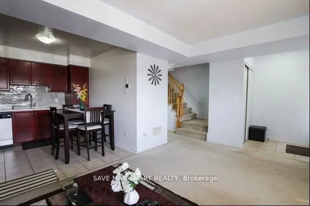 60 Fairwood Circle S, #82
