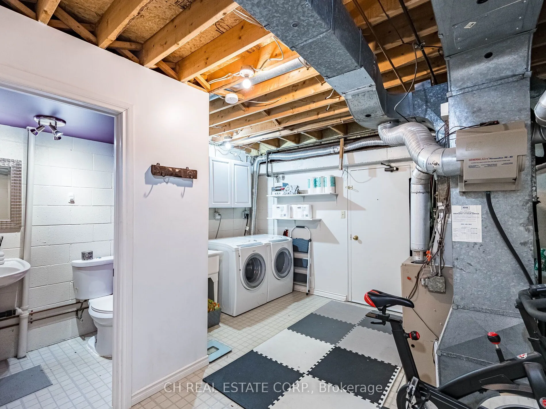 895 Maple Avenue, #215