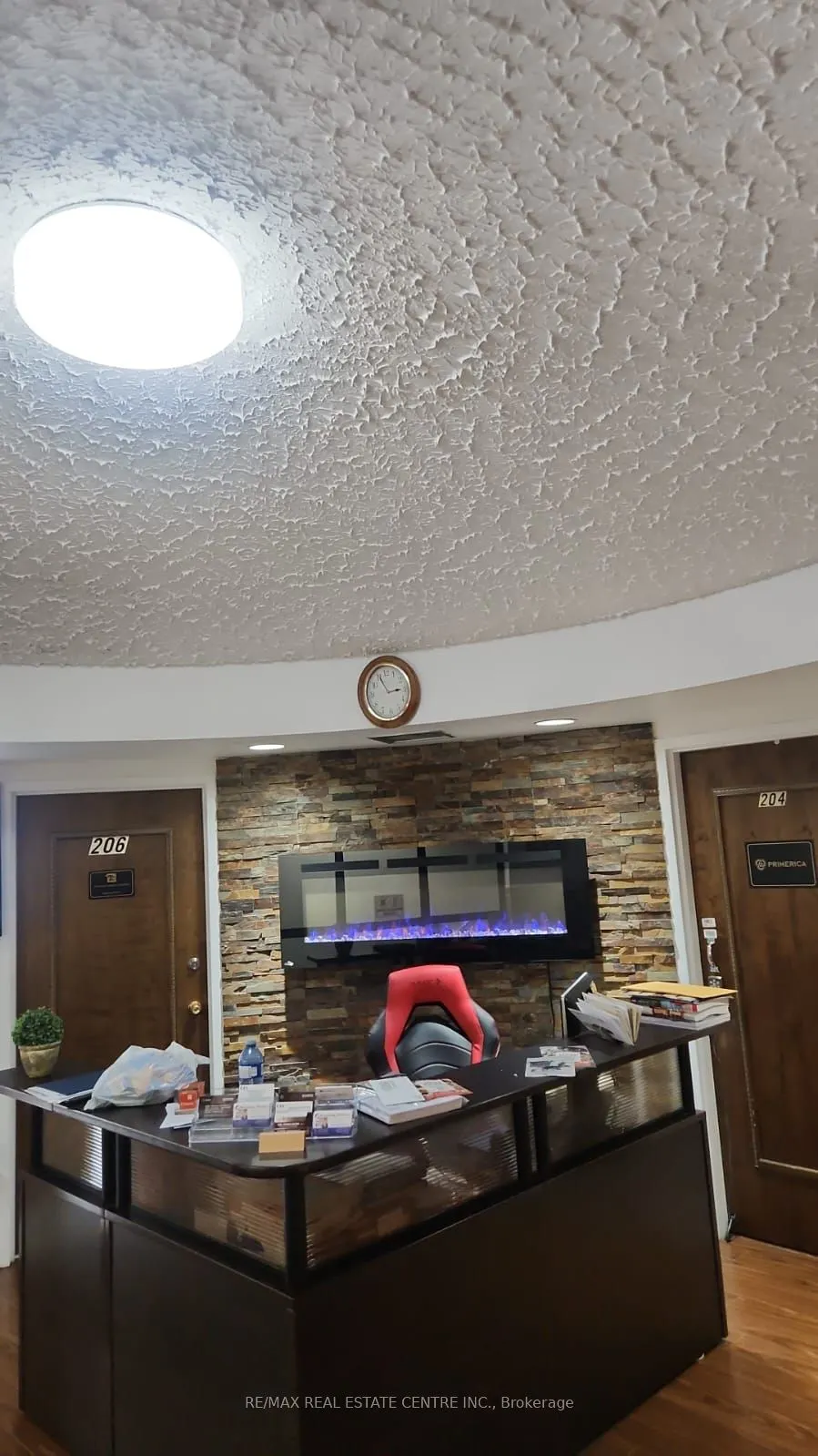 169 Dundas Street E, #206