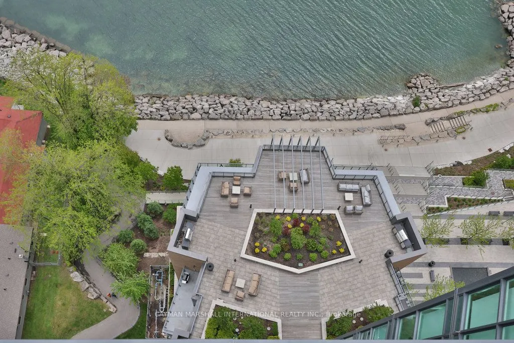 2060 Lakeshore Road, #2101