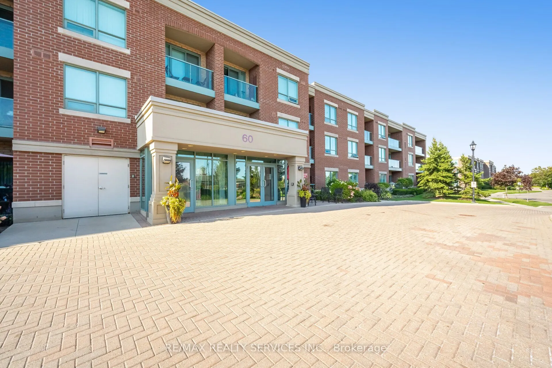 60 Via Rosedale Way, #105