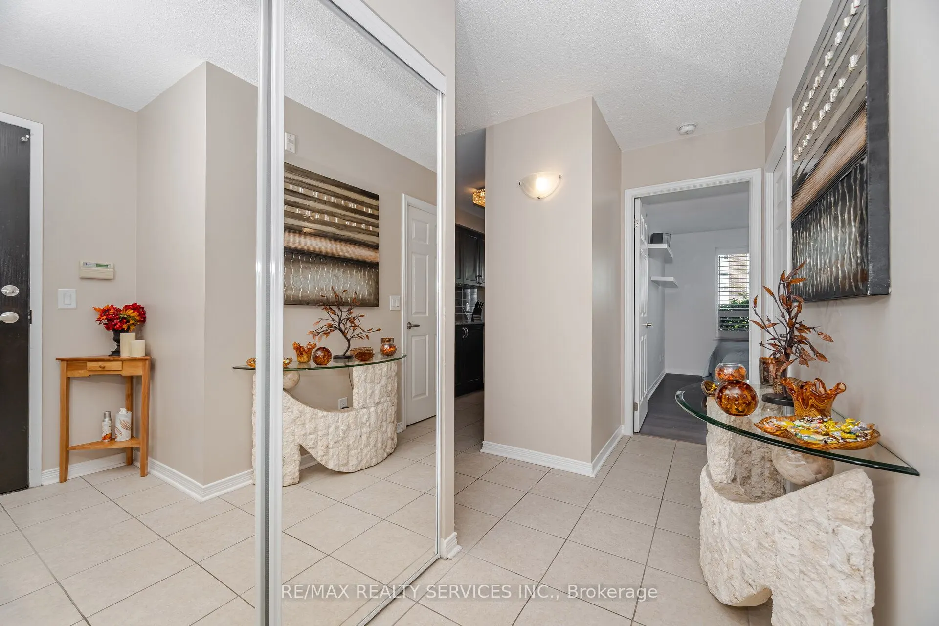 60 Via Rosedale Way, #105