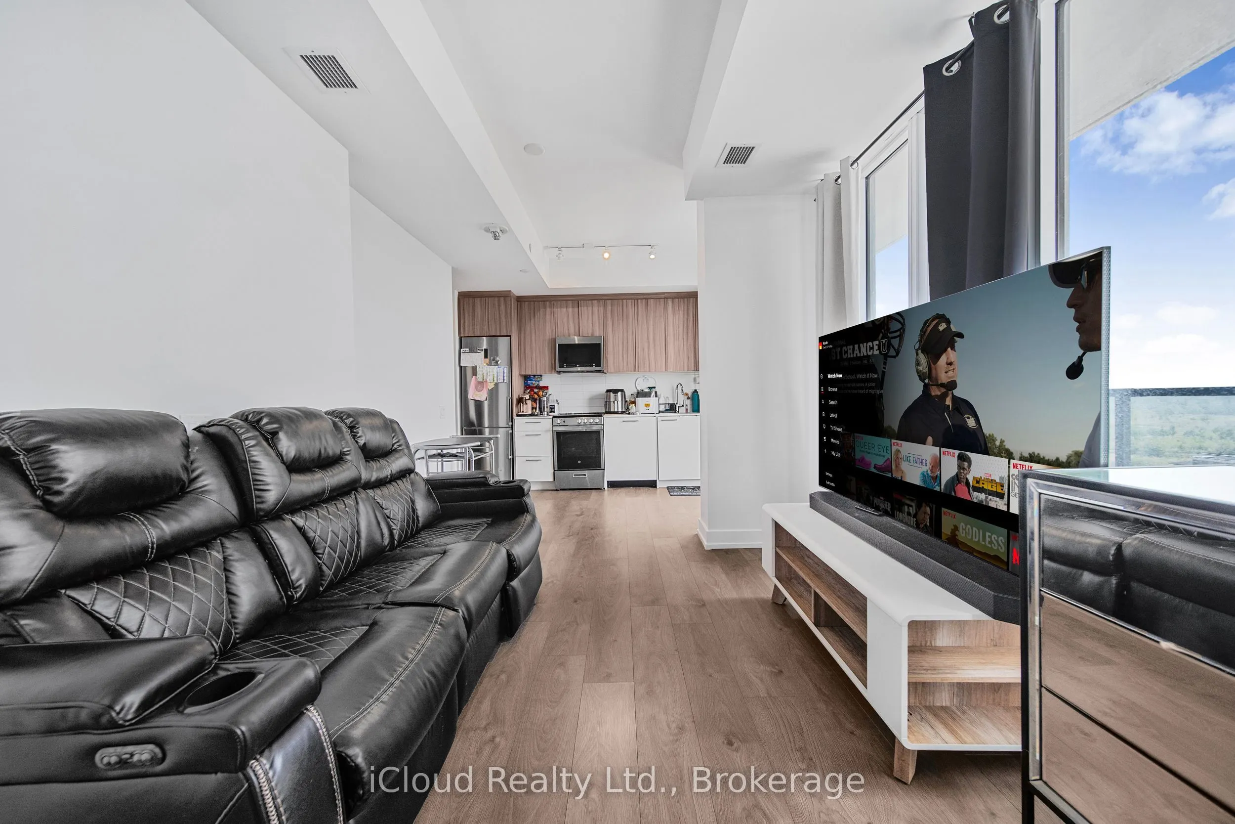 215 Veterans Drive, #709