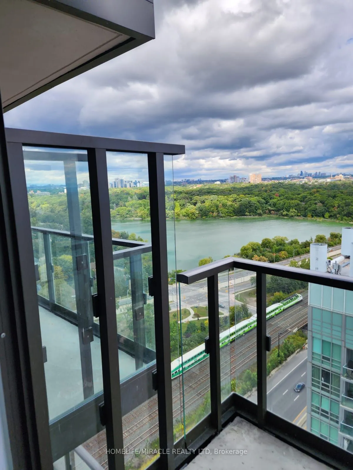 1926 Lakeshore Boulevard, #2805