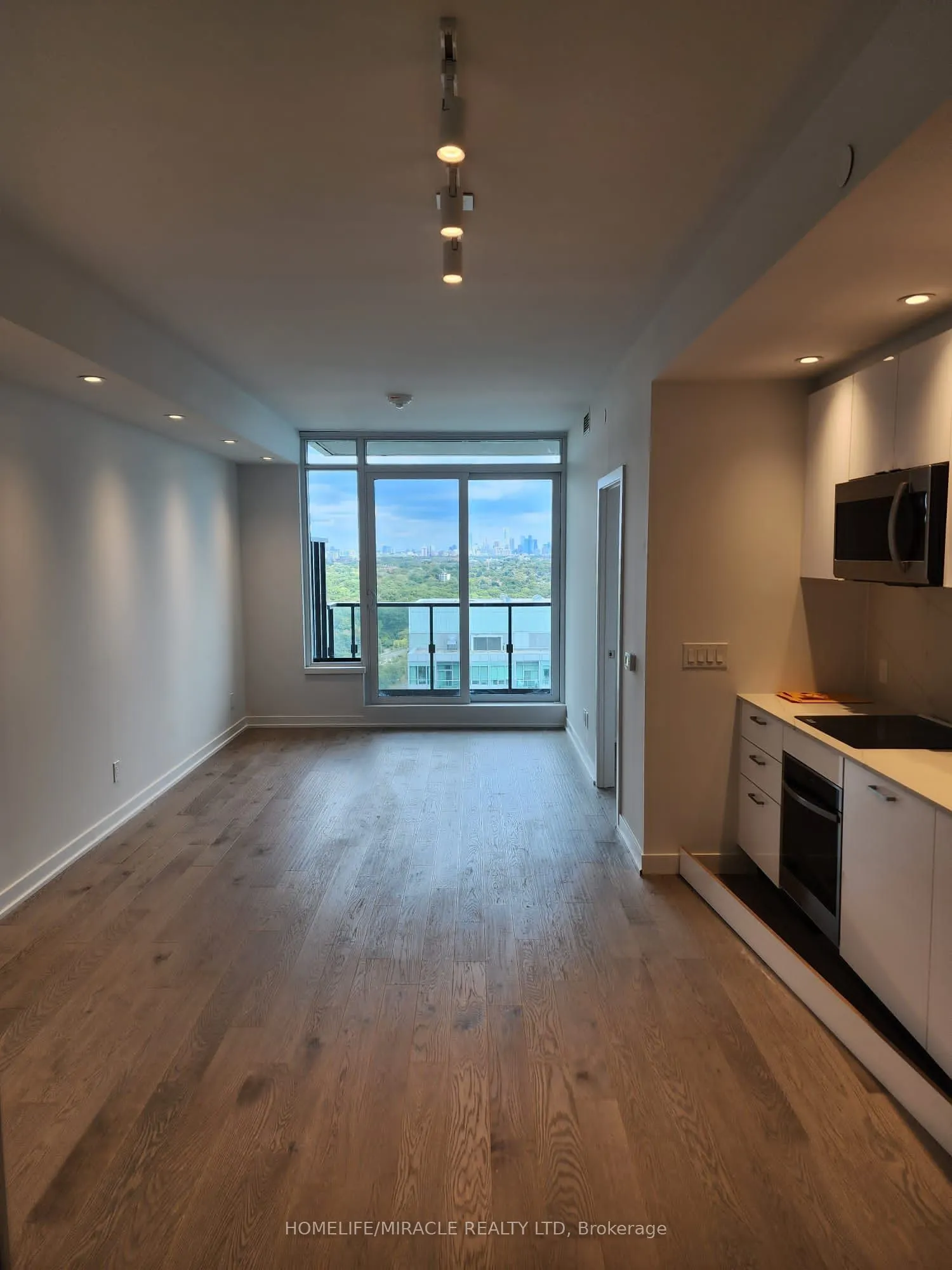 1926 Lakeshore Boulevard, #2805