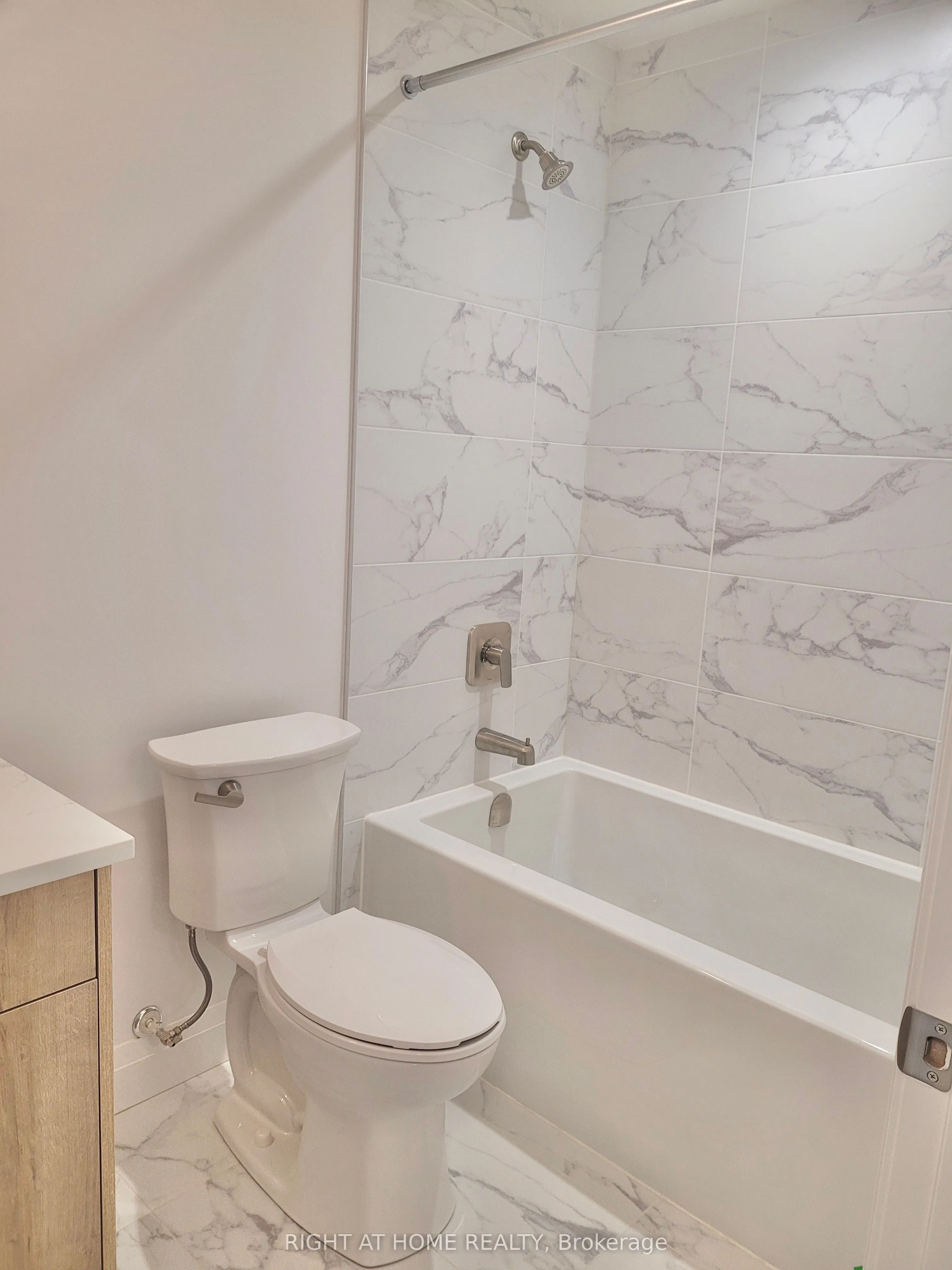 500 Brock Avenue, #404
