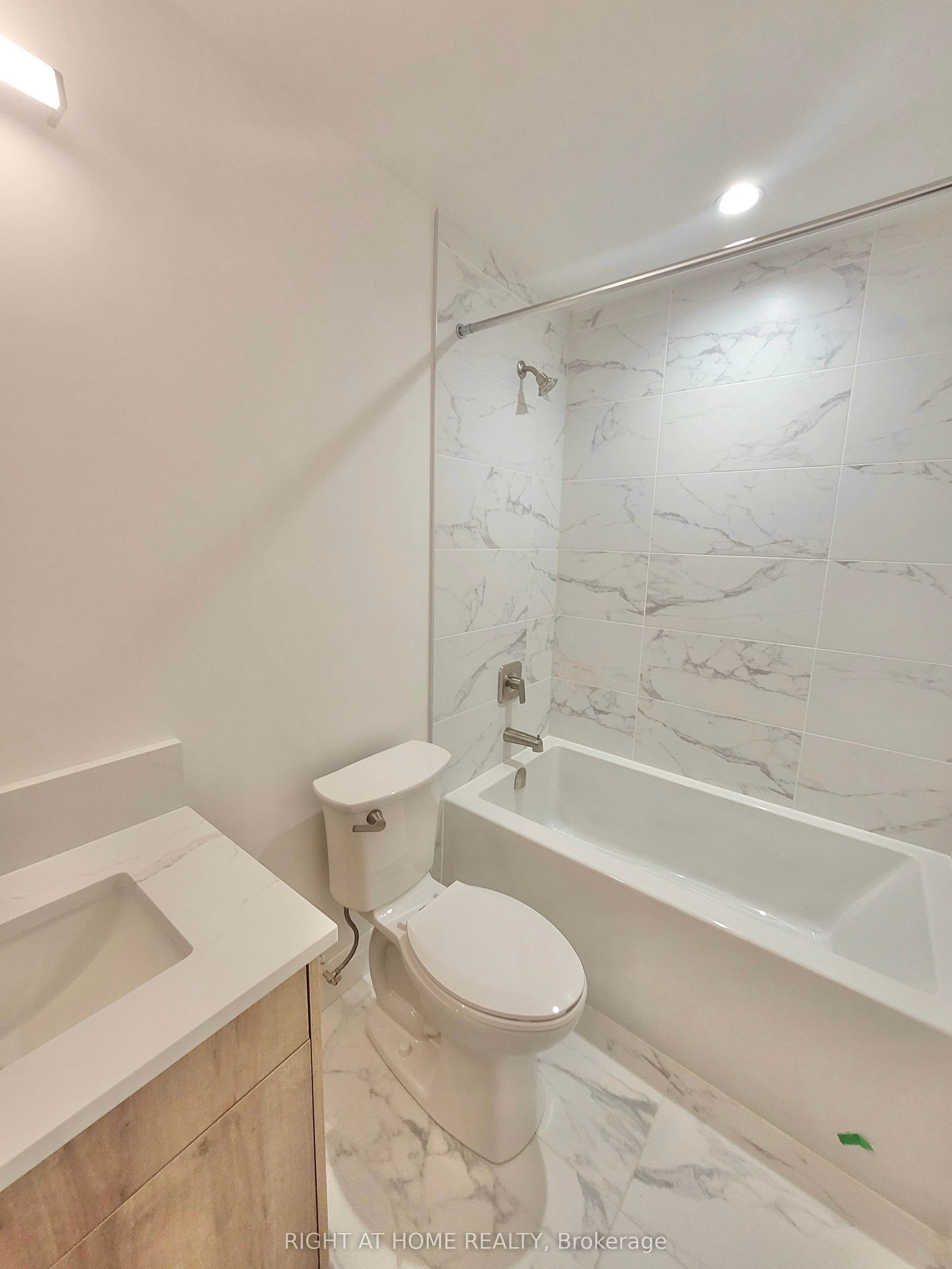500 Brock Avenue, #404