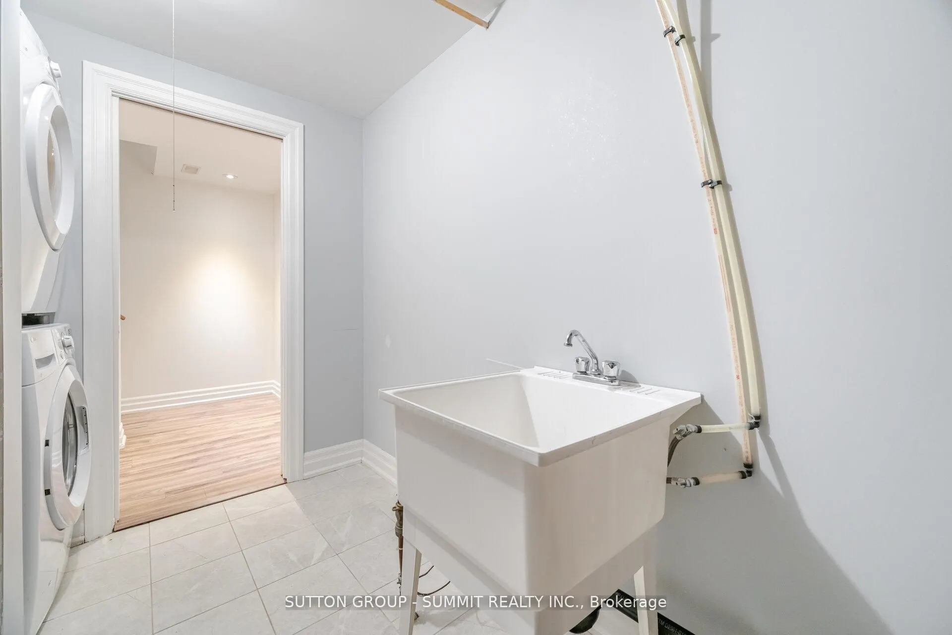 70 Plains Road W, #12