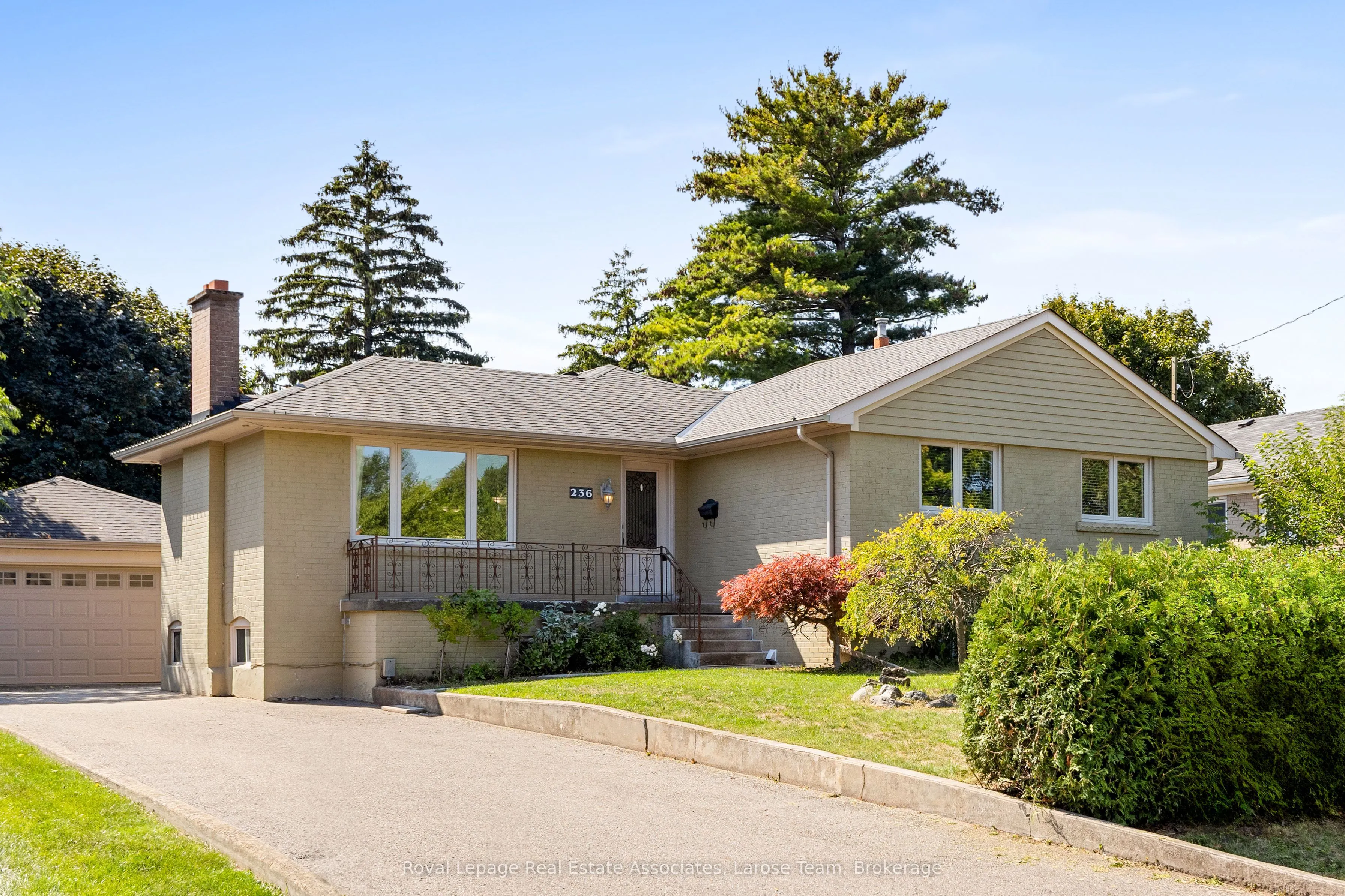 236 Woodale Avenue