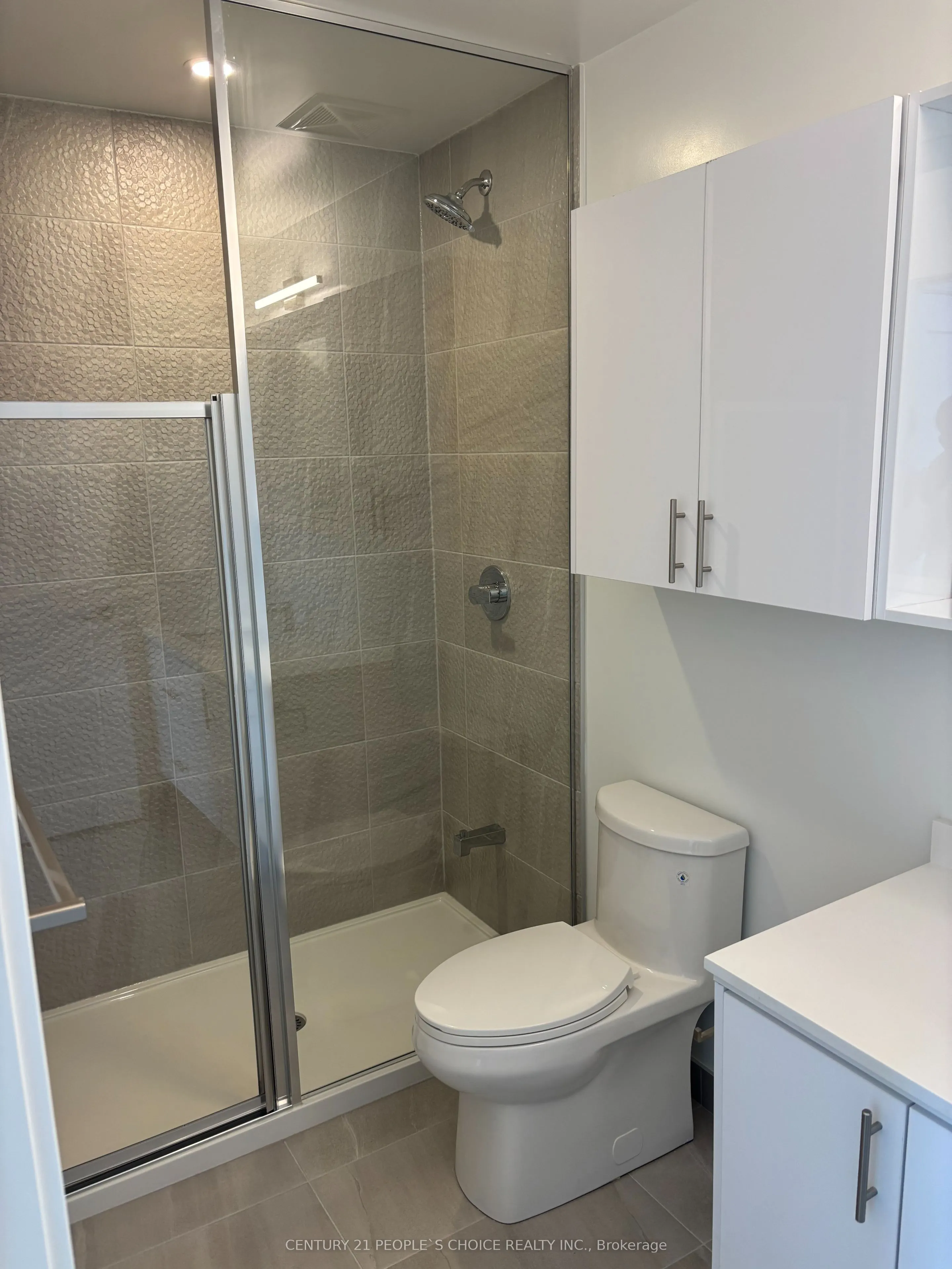 5105 Hurontario Street, #215