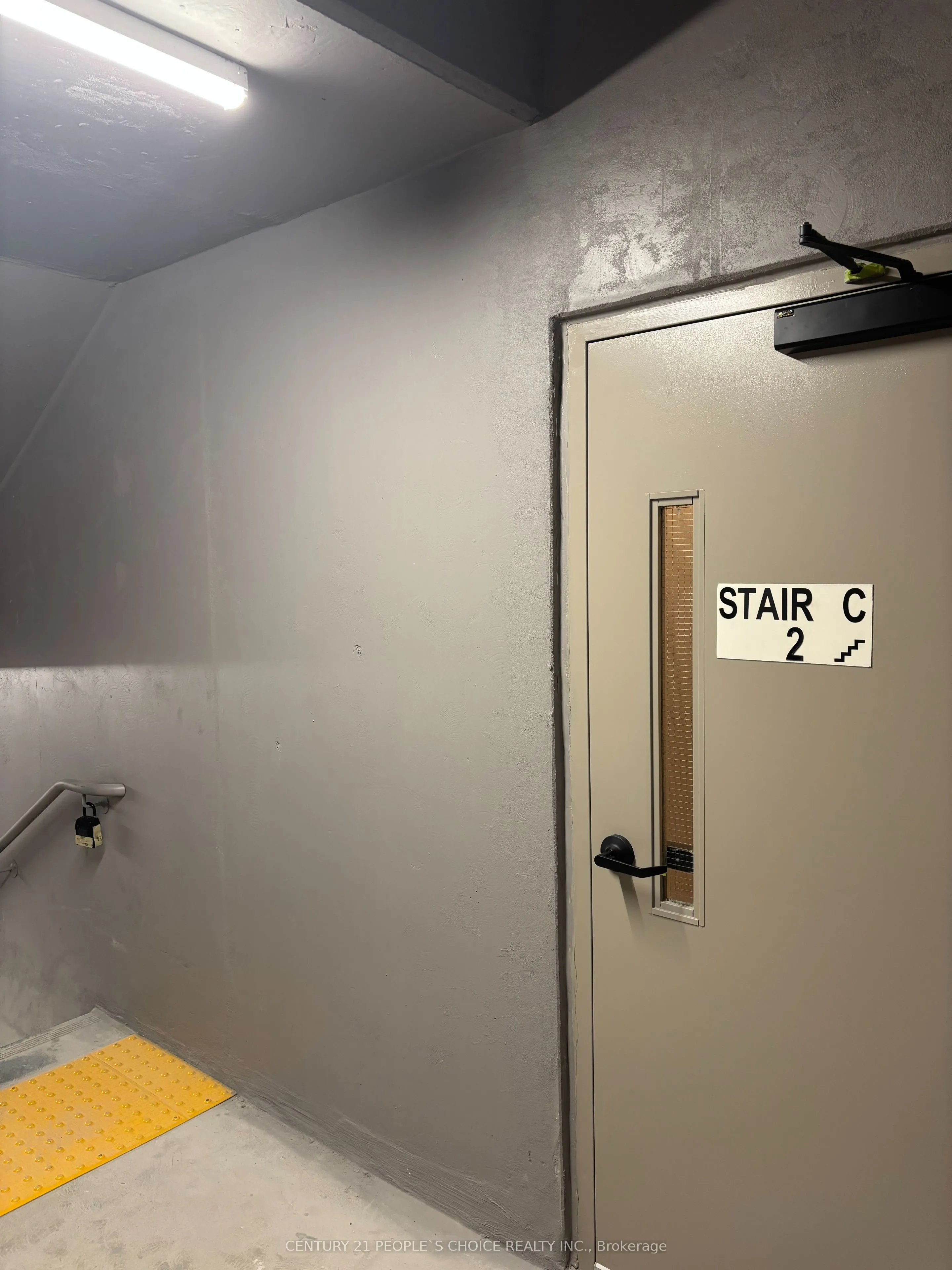5105 Hurontario Street, #215